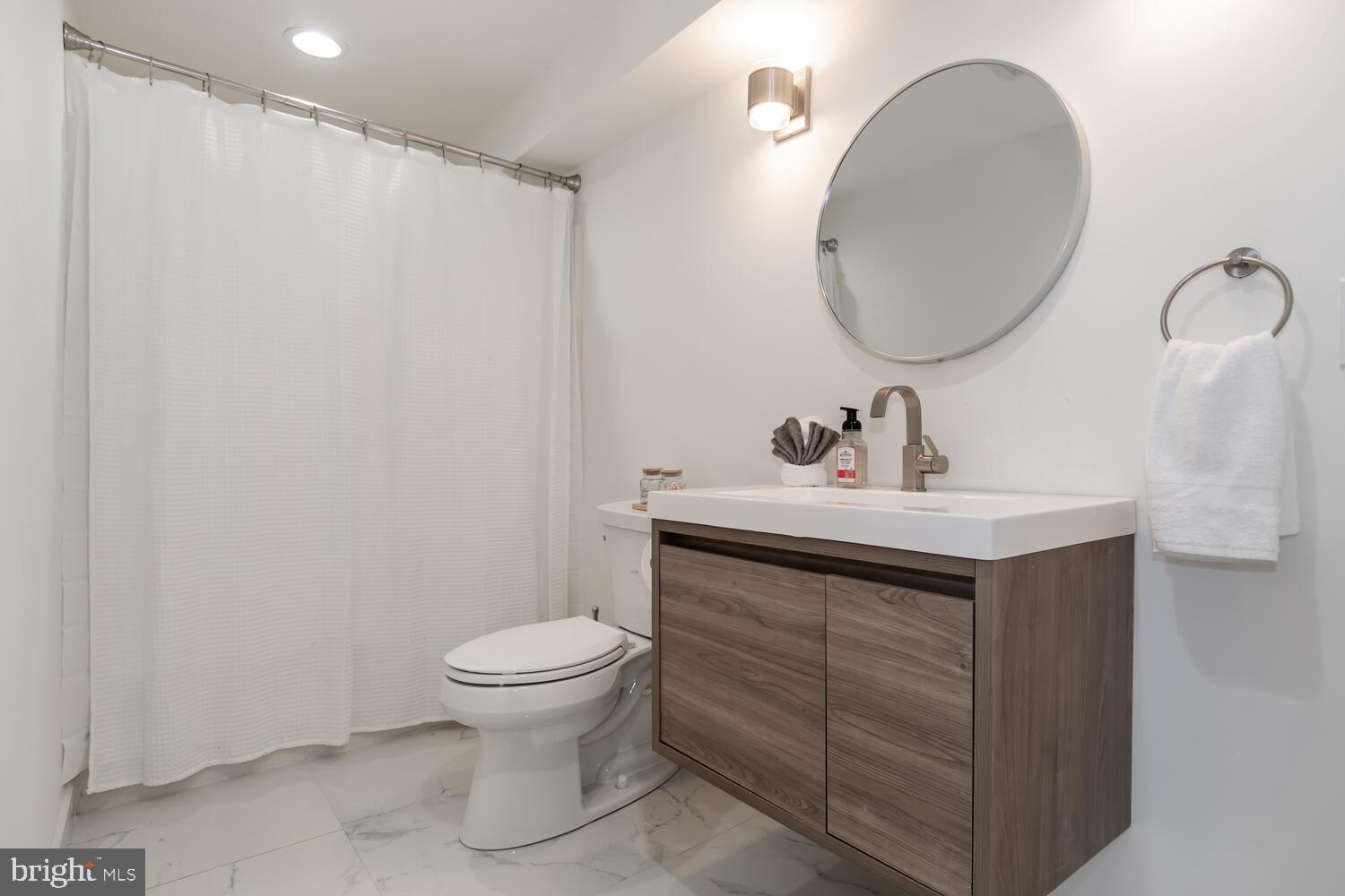 NECK DISTRICT - Residential