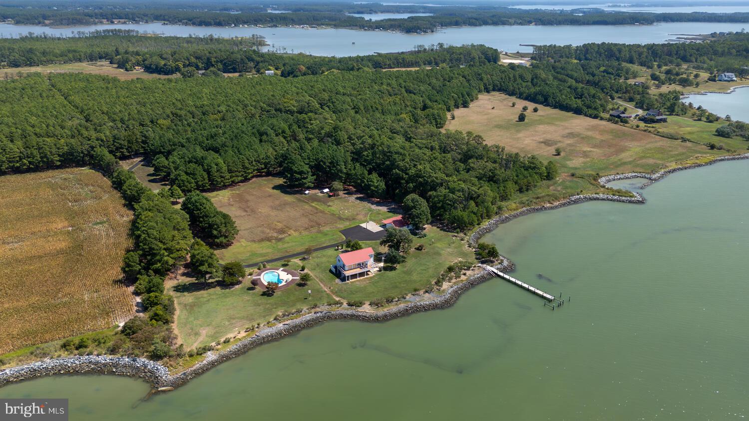 NECK DISTRICT - Residential