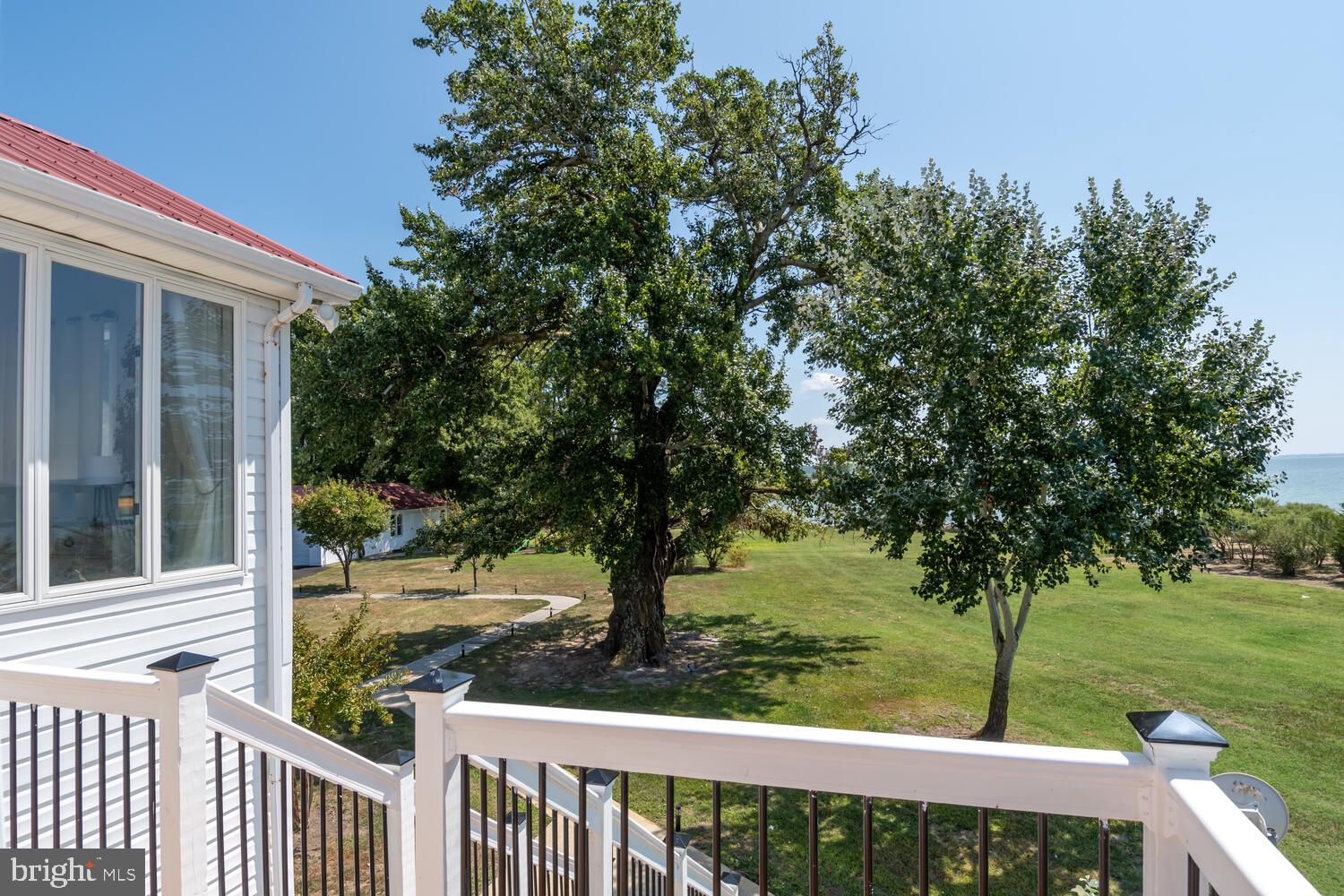 NECK DISTRICT - Residential