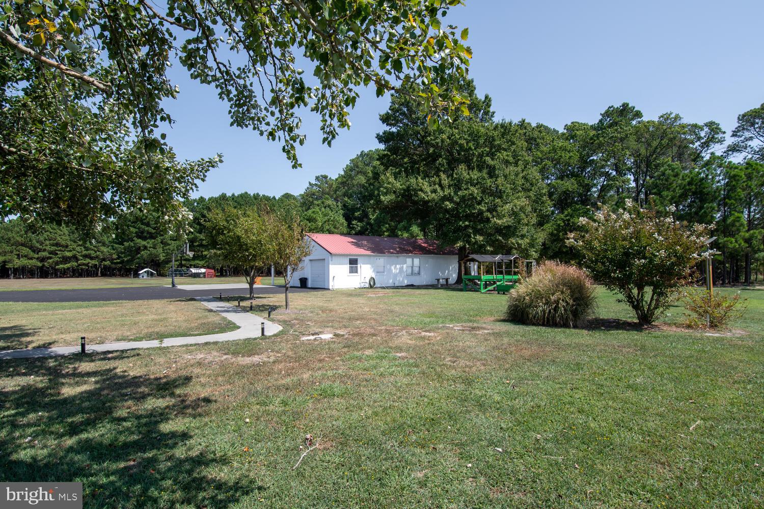 NECK DISTRICT - Residential