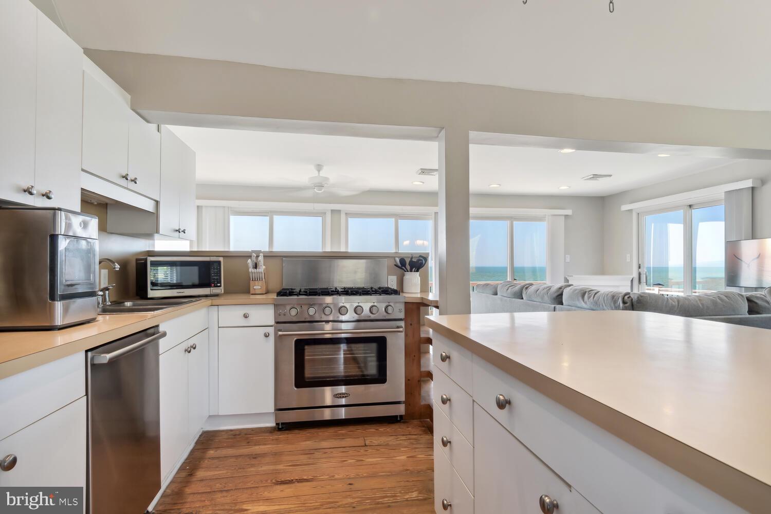 NECK DISTRICT - Residential