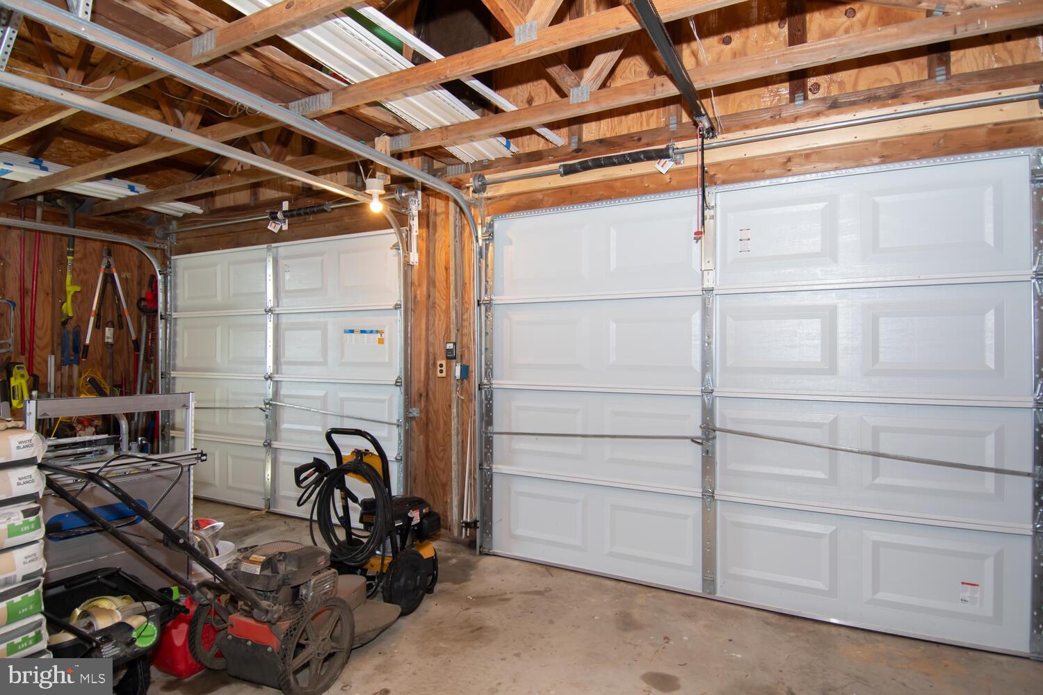 NECK DISTRICT - Residential