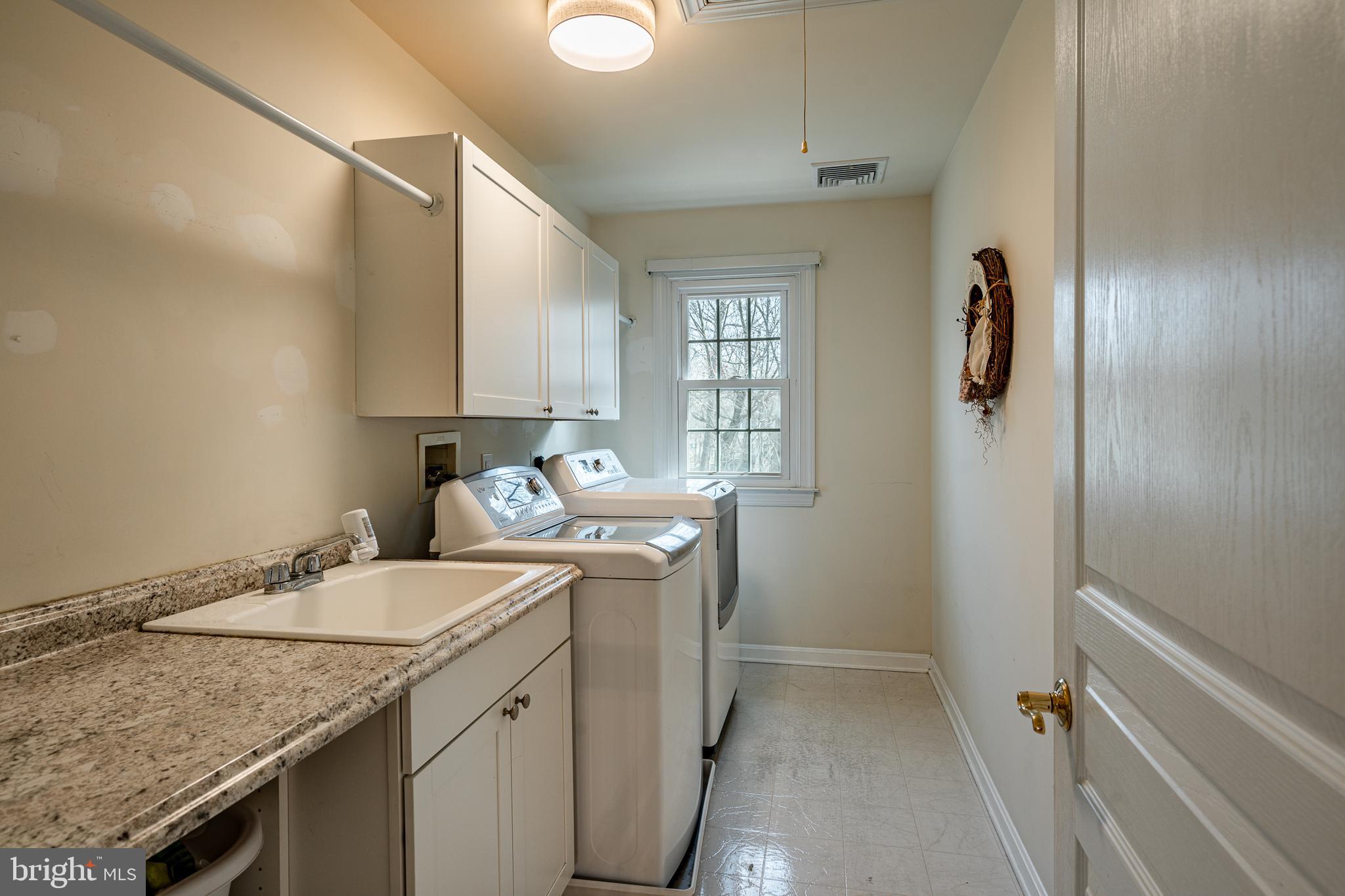 SMITHFIELD ESTATES - Residential