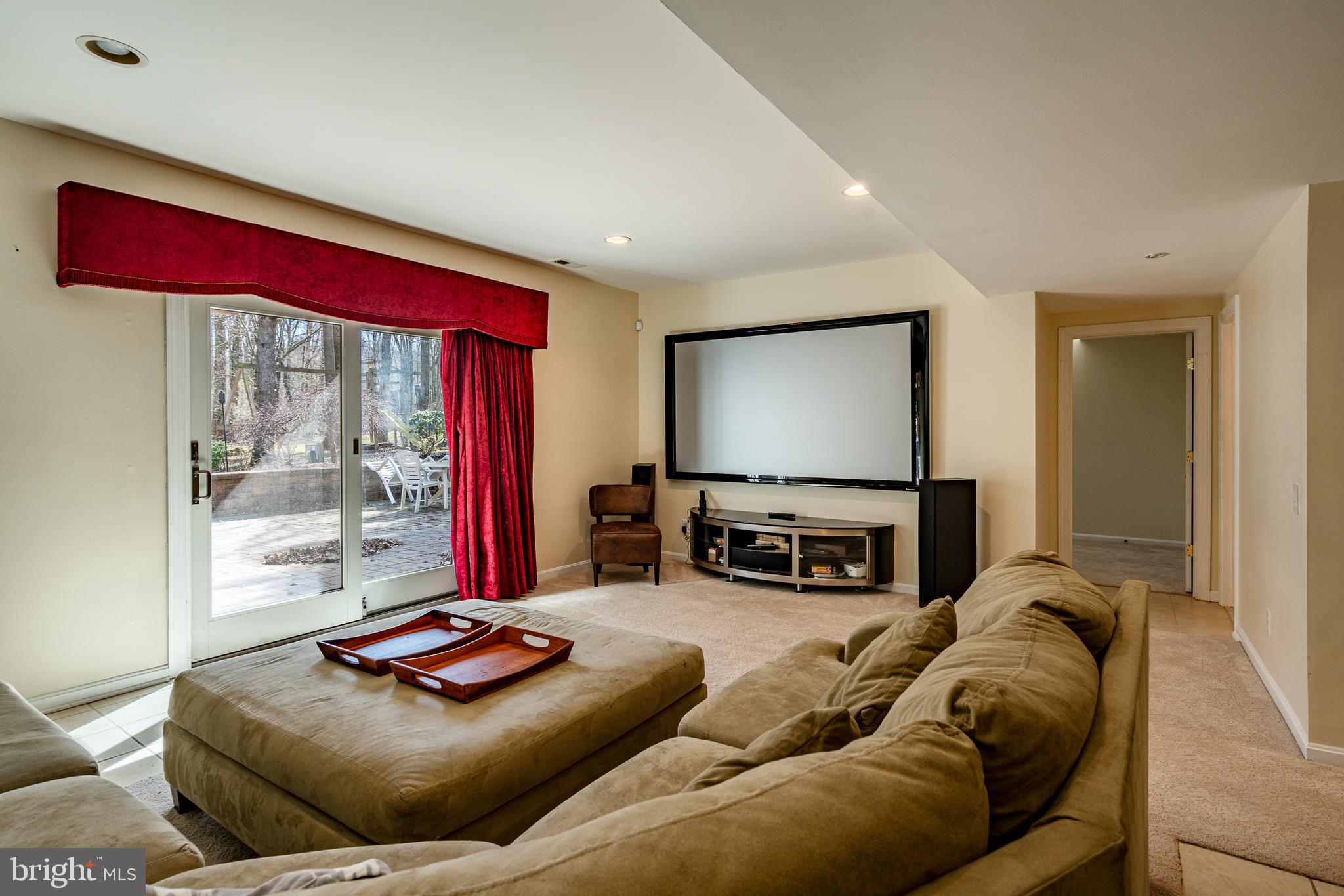 SMITHFIELD ESTATES - Residential