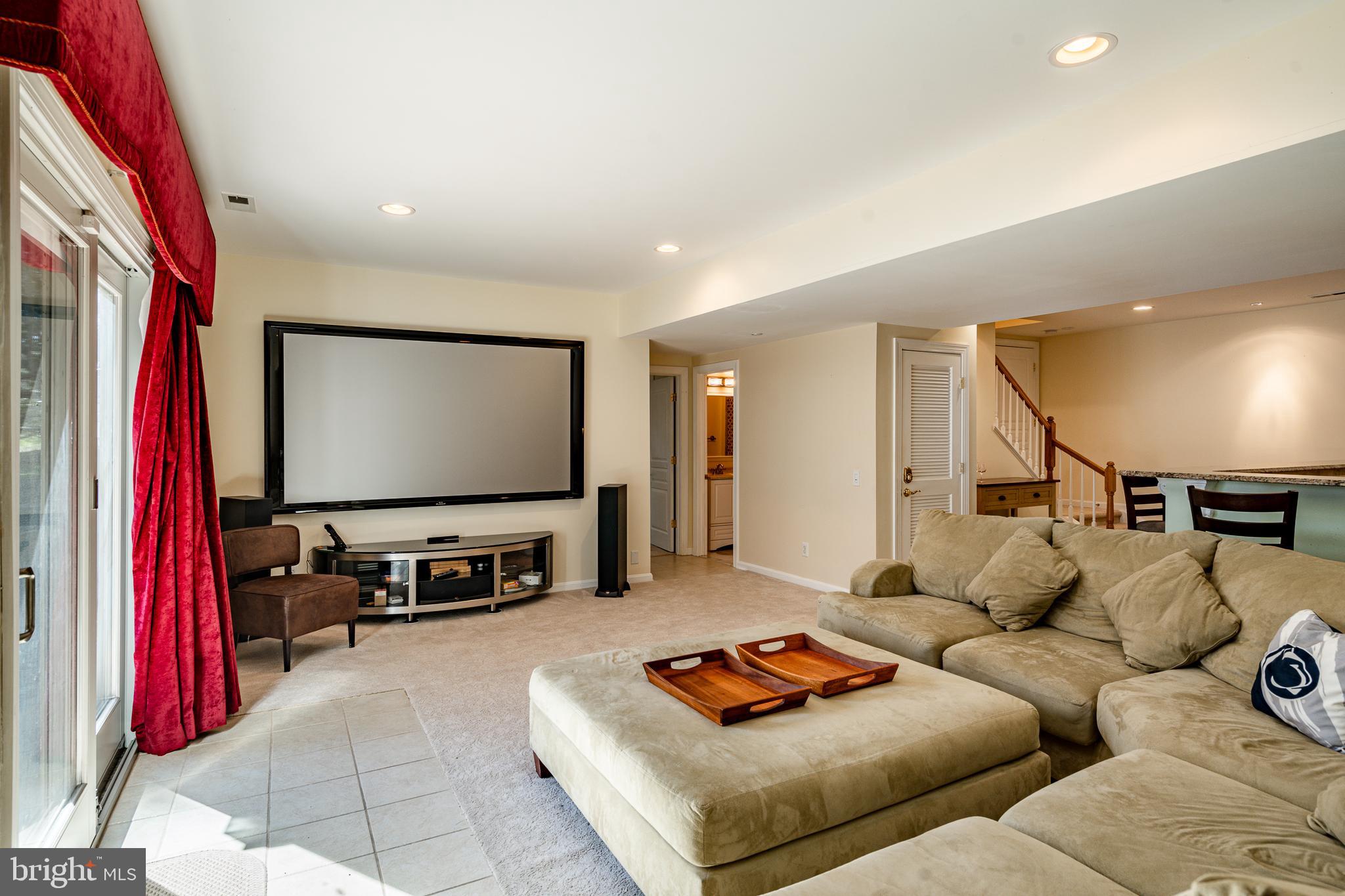 SMITHFIELD ESTATES - Residential