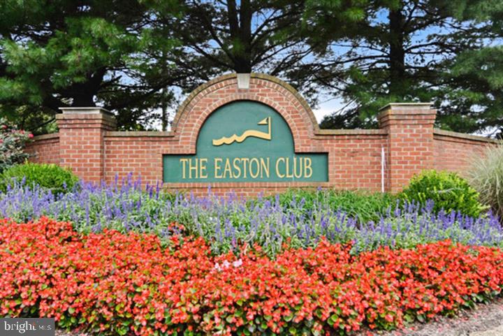 EASTON CLUB - Residential
