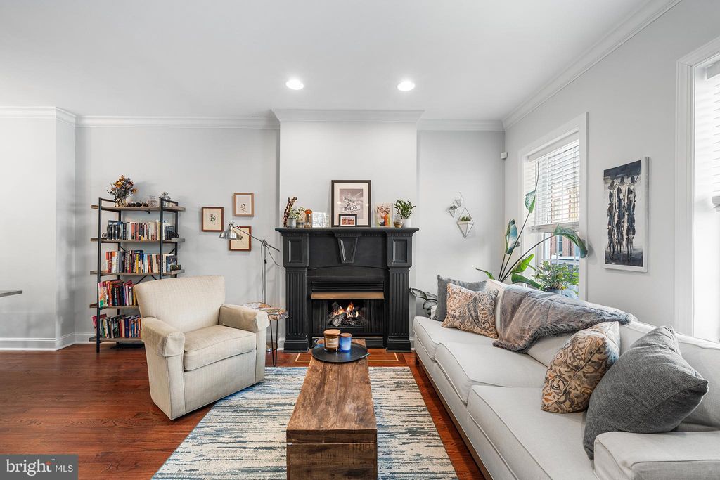 Photo of 1620 Catharine Street, PHILADELPHIA, PA 19146 (MLS # PAPH2578318)