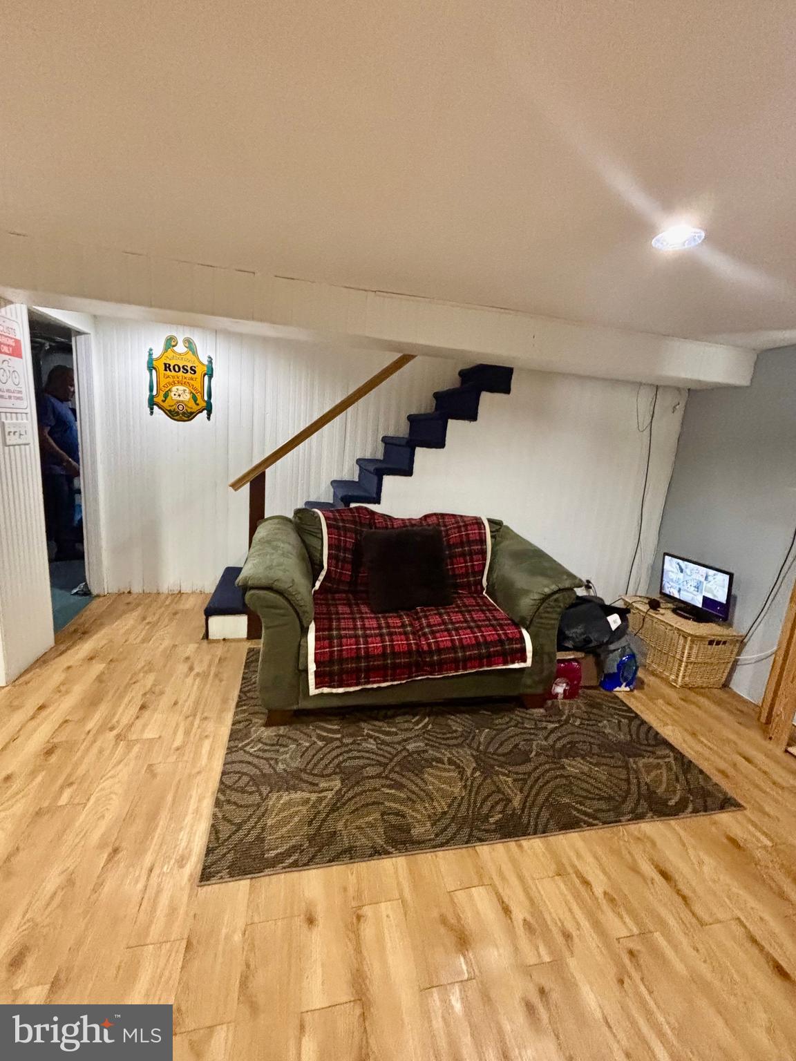 FOX CHASE - Residential