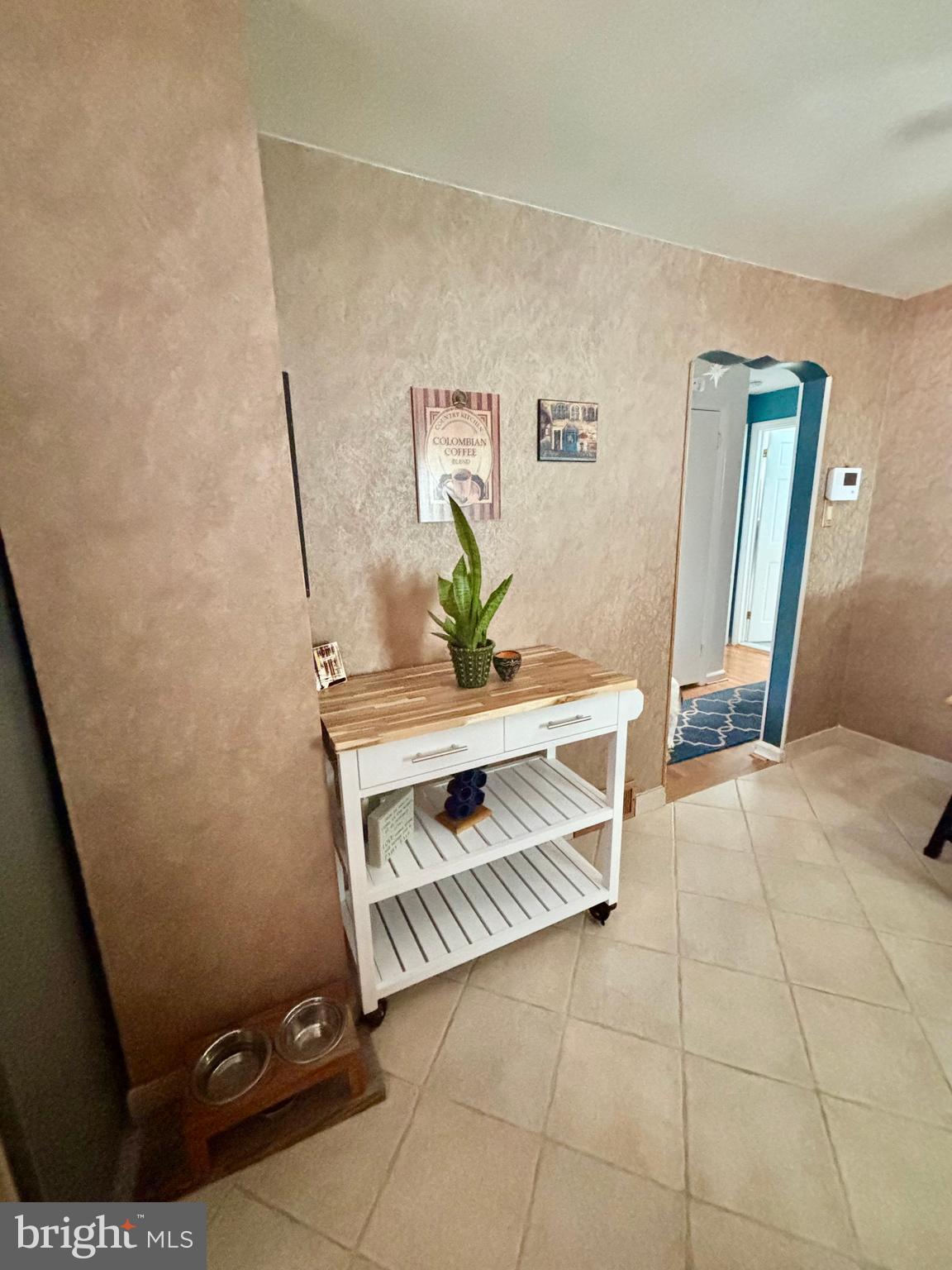 FOX CHASE - Residential