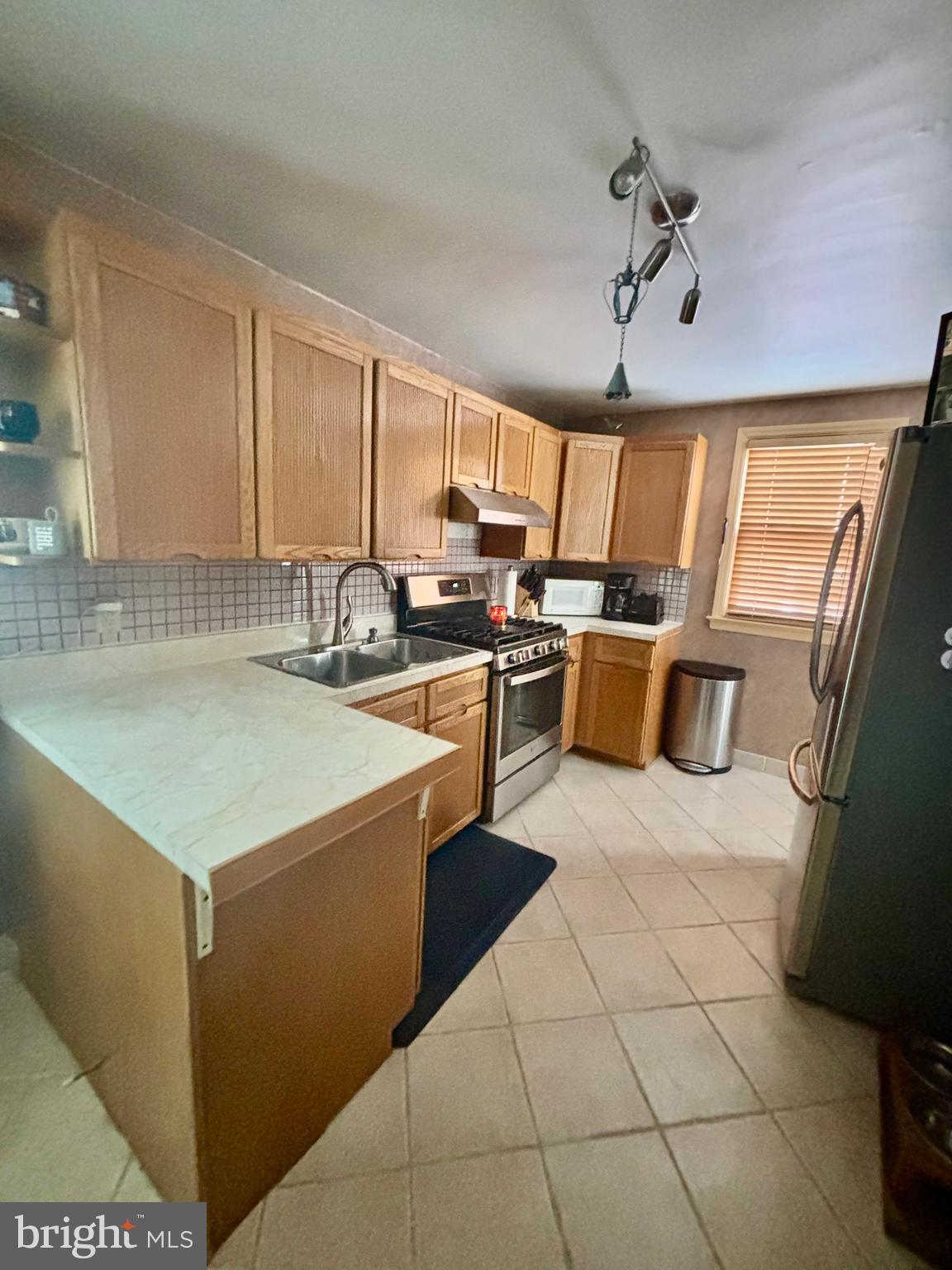 FOX CHASE - Residential