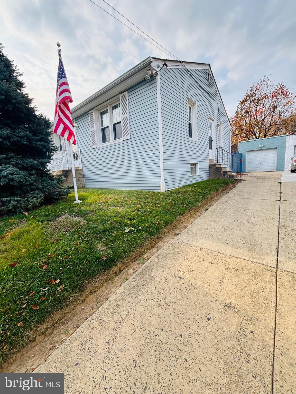 FOX CHASE - Residential