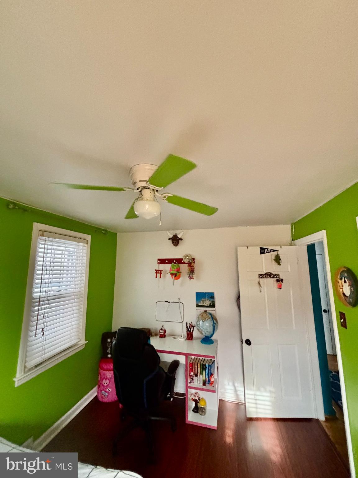 FOX CHASE - Residential