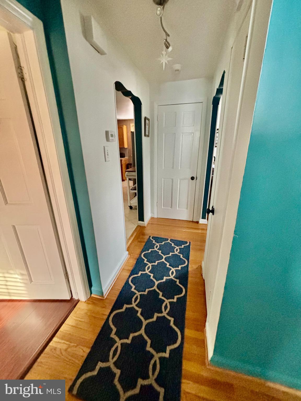 FOX CHASE - Residential