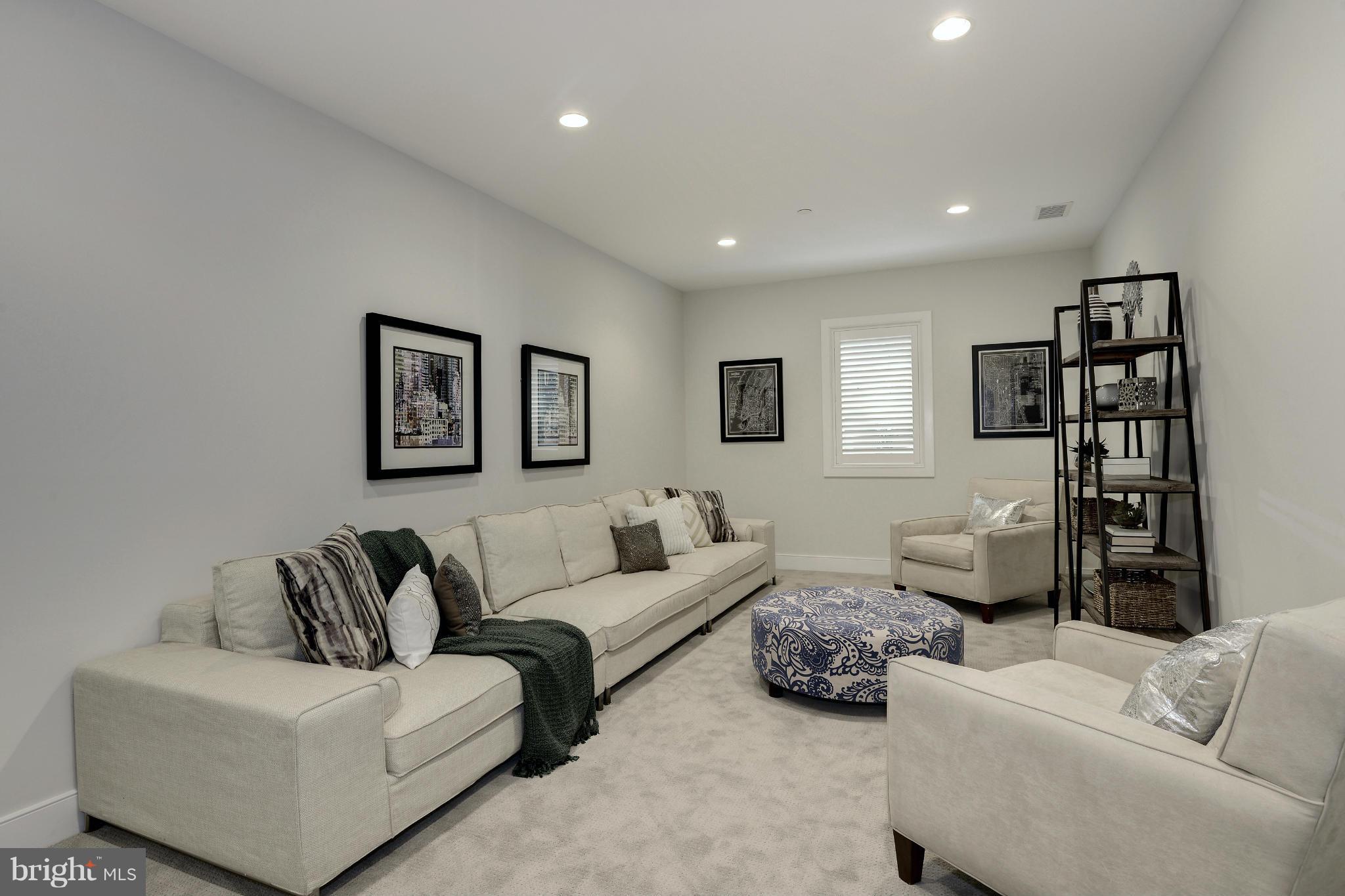 EDGEMOOR - Residential