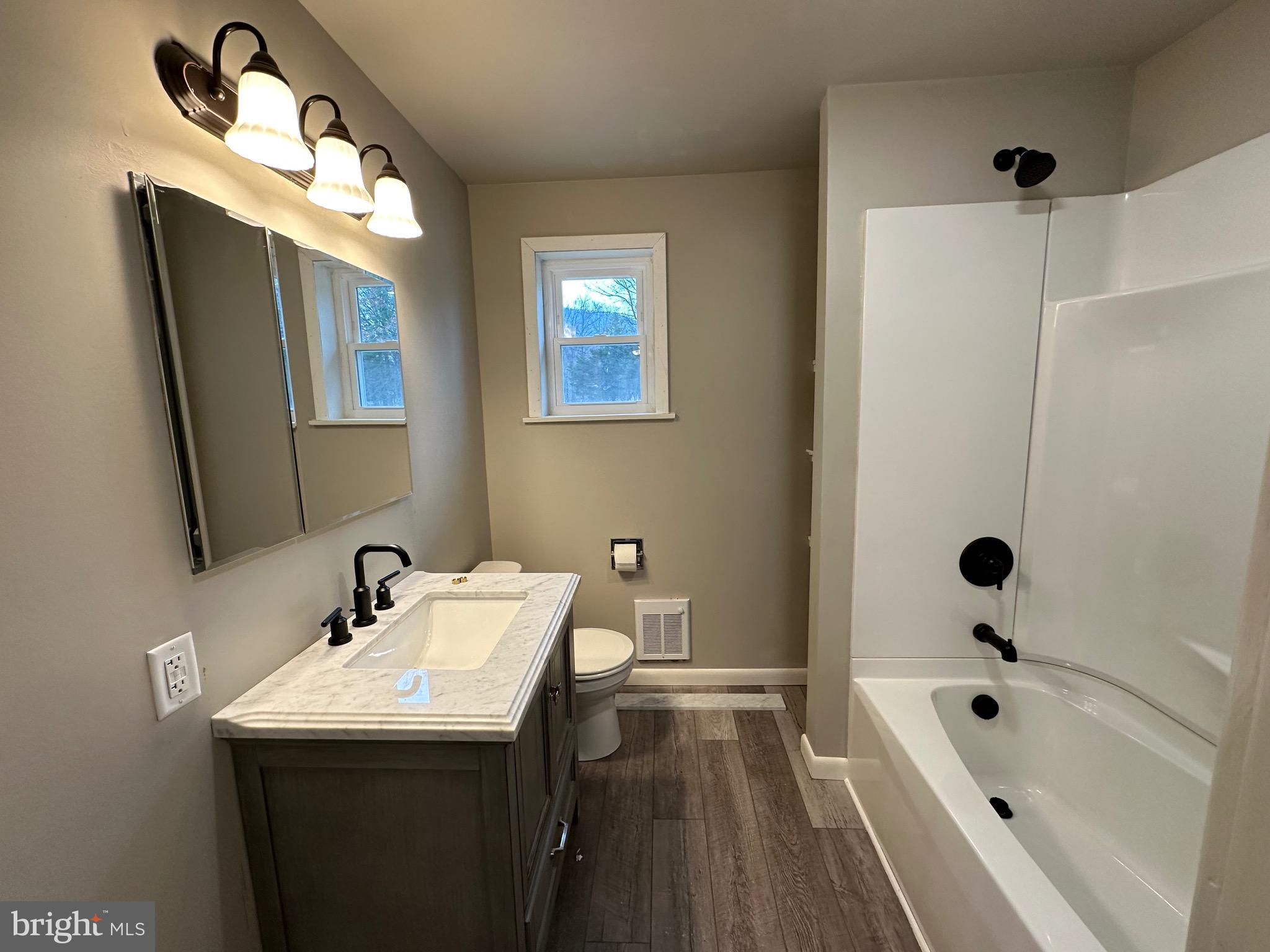 ROXBURY/LURGAN TWP - Residential Lease