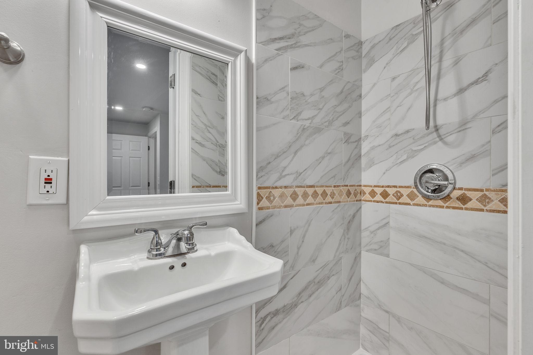 CHARLES COUNTY - Residential Lease