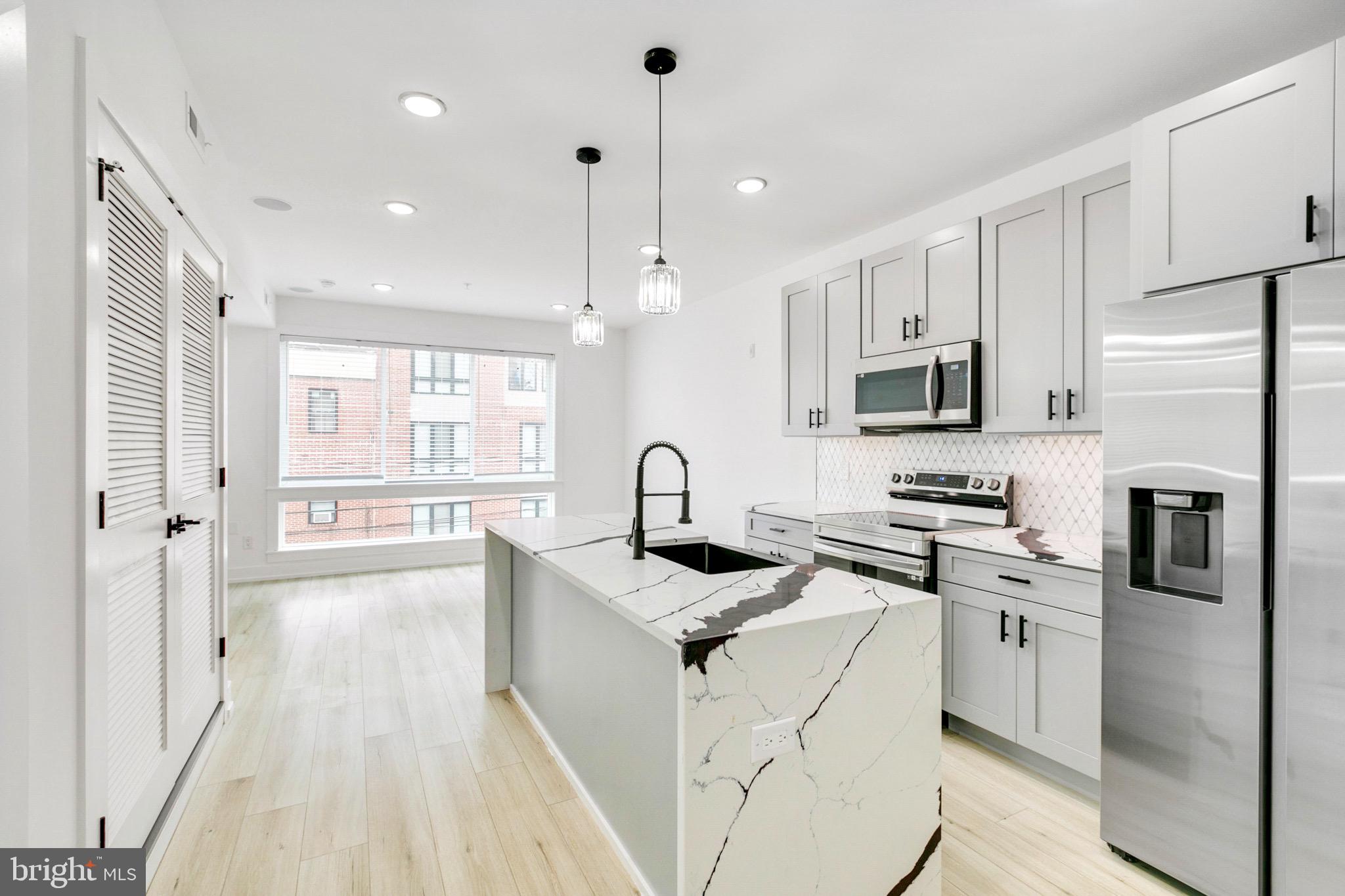 $1300 RENT WITH 1 MO FREE ON A 12 MO LEASE
Welcome to 2054 N 2nd St, a brand new 2022 brand new construction apartment complex. It has twelve 1 bed/1 bath units built with exceptional build quality. This includes calcutta quartz countertops, stainless steel appliances & sinks, soft close cabinets, electric fireplace & spacious custom closets, floor to ceiling tile bathrooms with LED mirrors. In addition, there are modern upgrades such as an alarm/intercom system, built in speakers, keyless entry/door codes & an in-unit stackable washer/dryer. In the rear, there is a 3rd entrance which also serves as a UPS/delivery drop off area for safe delivery. For outdoor space, there is a shared roof deck on the top floor. This apartment complex is in close proximity to major roadways, public transport & is a 5 minute Uber to Fishtown & Northern Liberties.
Tenants are responsible for the following utilities:
Water $50/mo flat fee (subject to change)
Electric (based on usage)
NO GAS BILL
Internet
Text the listing agent for a video tour!