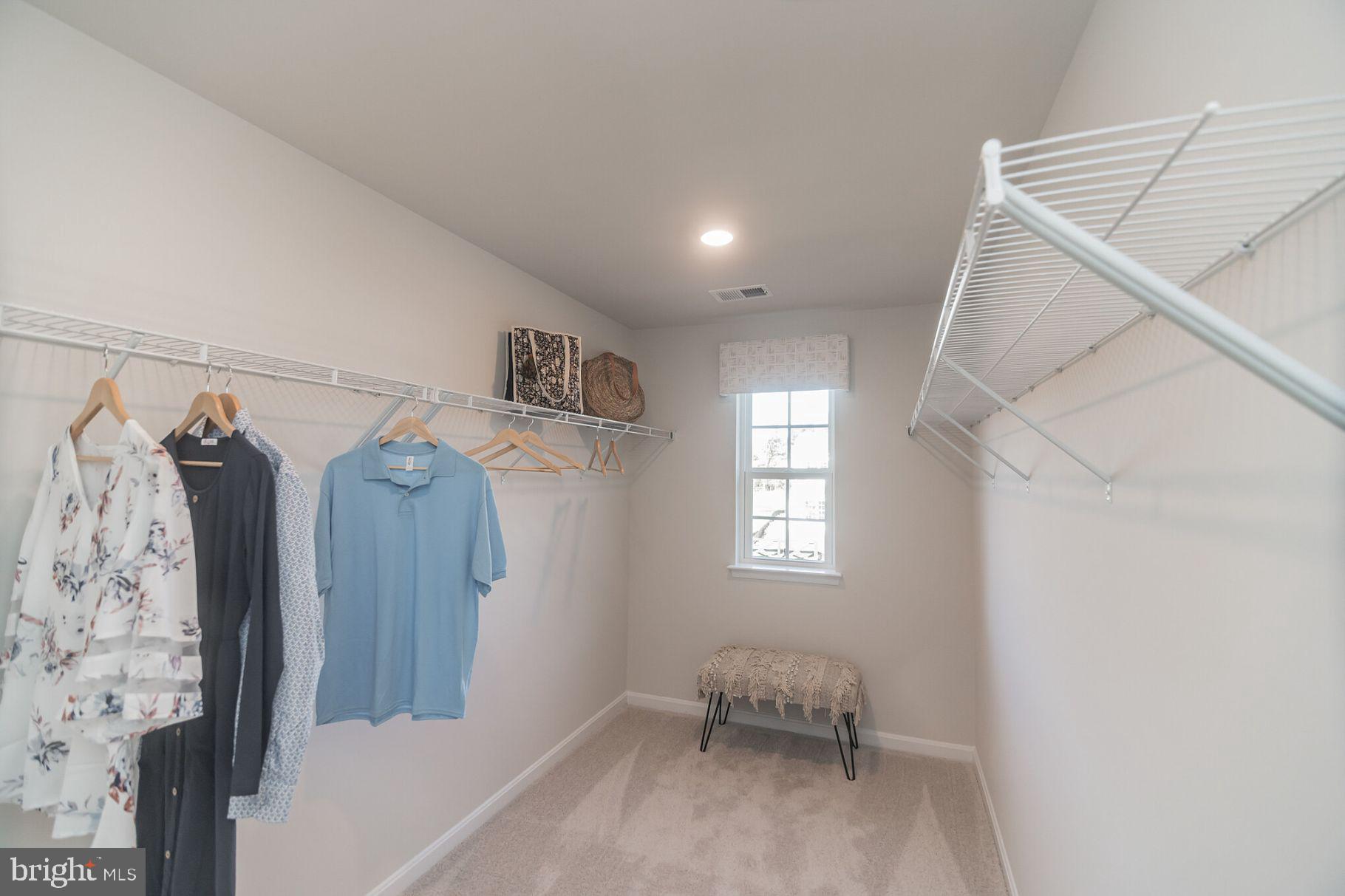 RED HILL - Residential