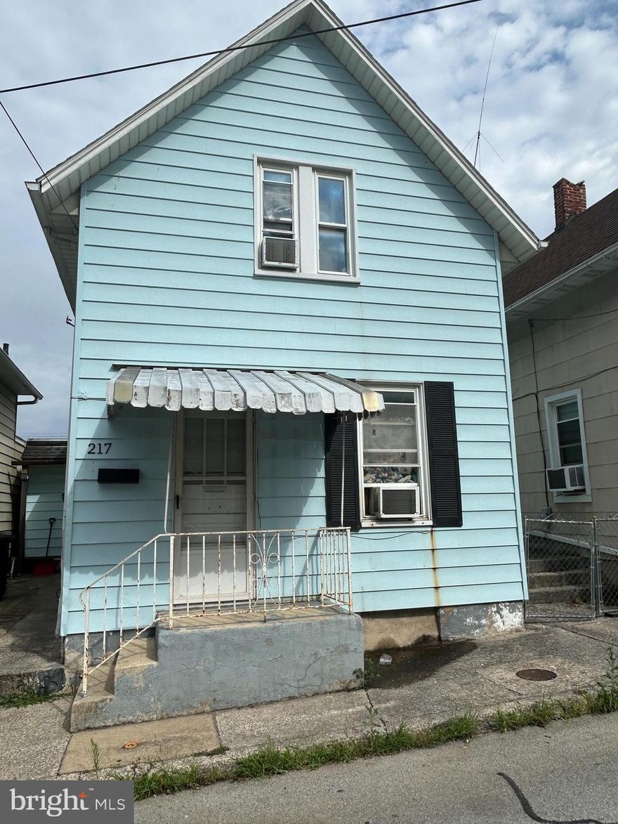 Charming 3-Bedroom Starter Home in Hagerstown, MD

Welcome to this inviting two-story home located in the heart of Hagerstown. Perfect for first-time buyers or investors, this maintained property offers 3 spacious bedrooms, 1 full bathroom, and plenty of potential to make it your own.

Step inside to find a cozy living area, and a functional kitchen ready for your personal touches, and a separate dining space ideal for family meals or entertaining. Upstairs, three comfortable bedrooms provide peaceful retreats, while the full bath is conveniently located on the second floor.

Enjoy the benefits of rear off-street parking, a rare find in this area, and a manageable backyard perfect for gardening, grilling, or relaxing.

Located near schools, parks, shopping, and commuter routes, this home combines convenience with charm at an affordable price.

Don’t miss out—schedule your showing today!