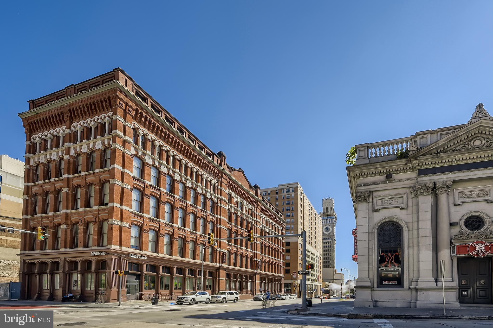 DOWNTOWN - Residential Lease