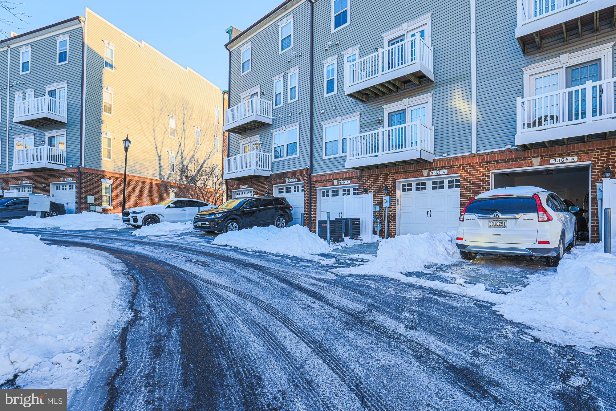 9364 ESPLANADE COURT 9364B