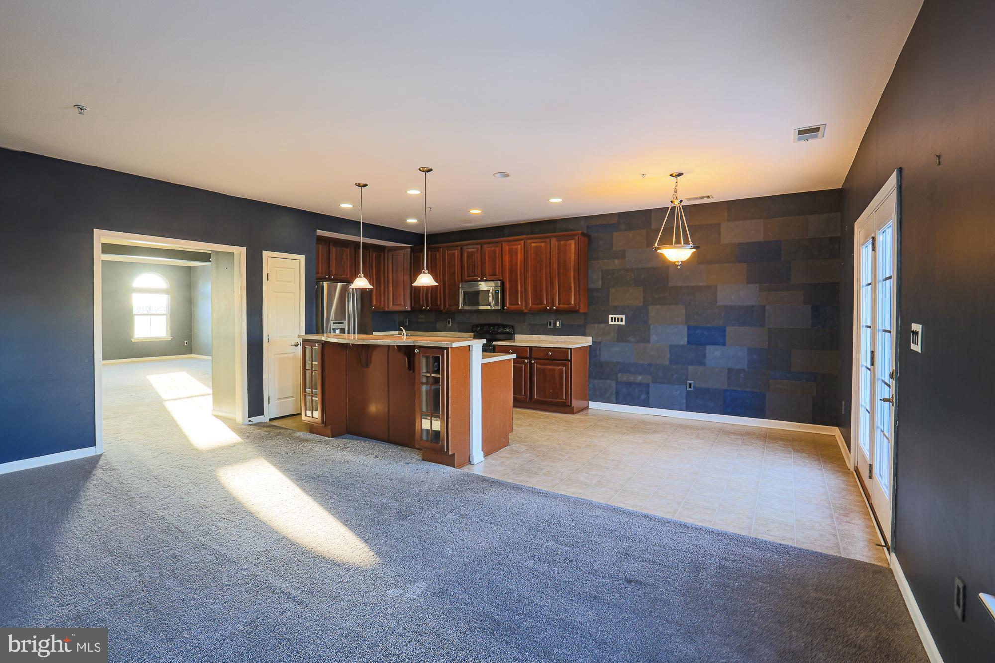 RED RUN VILLA - Residential