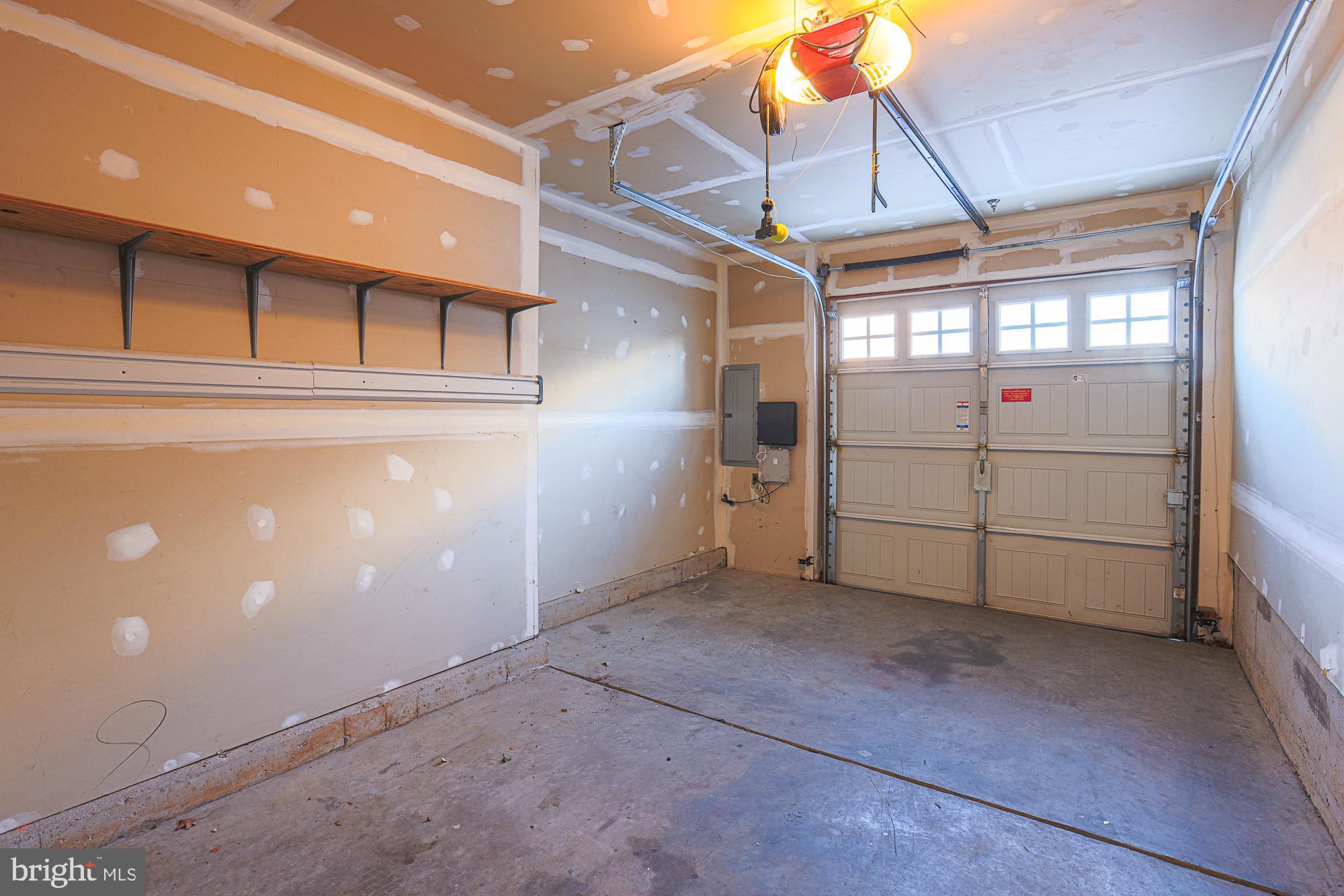 RED RUN VILLA - Residential