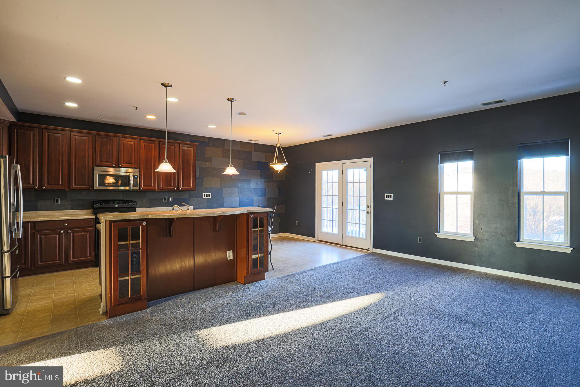 RED RUN VILLA - Residential