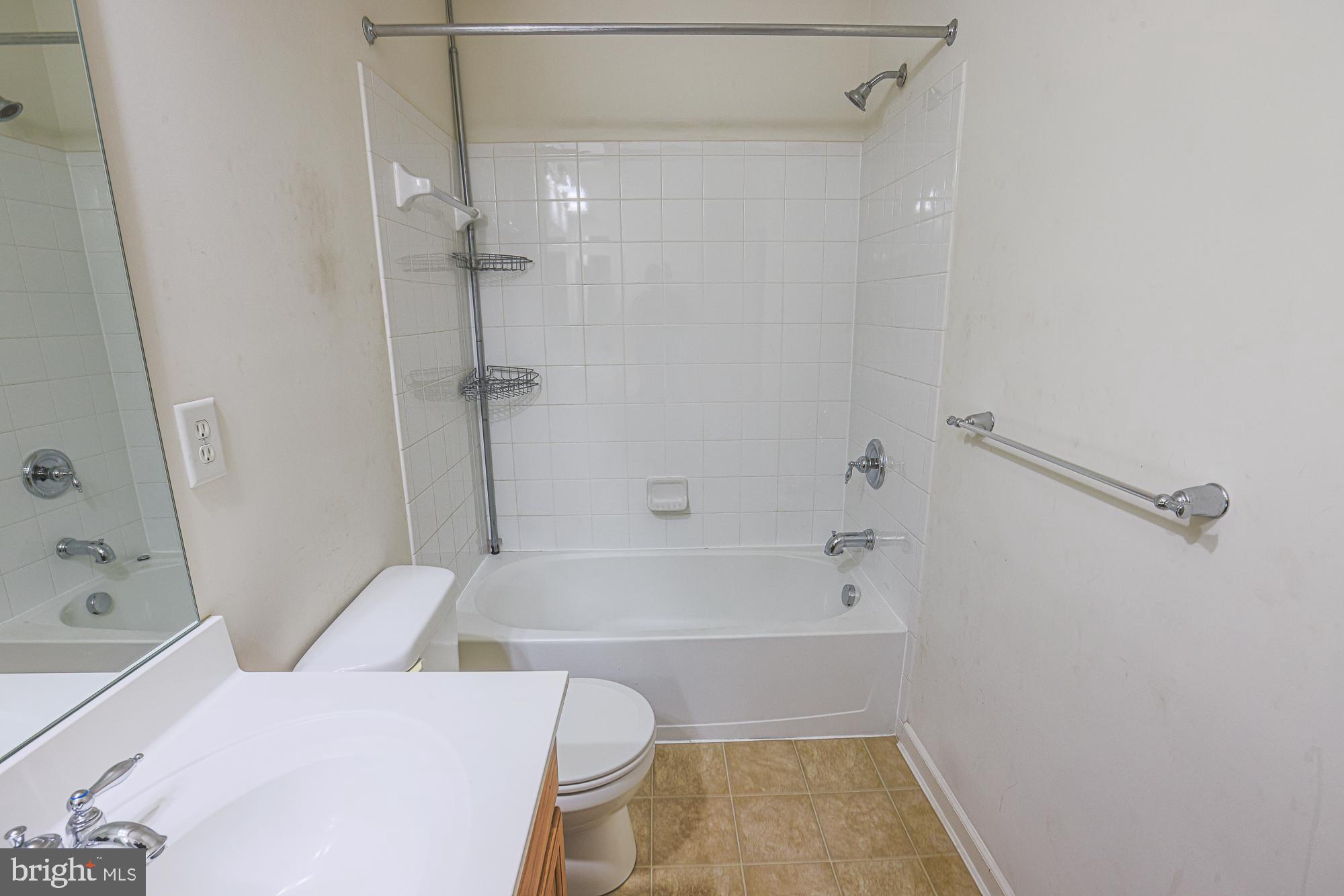 RED RUN VILLA - Residential