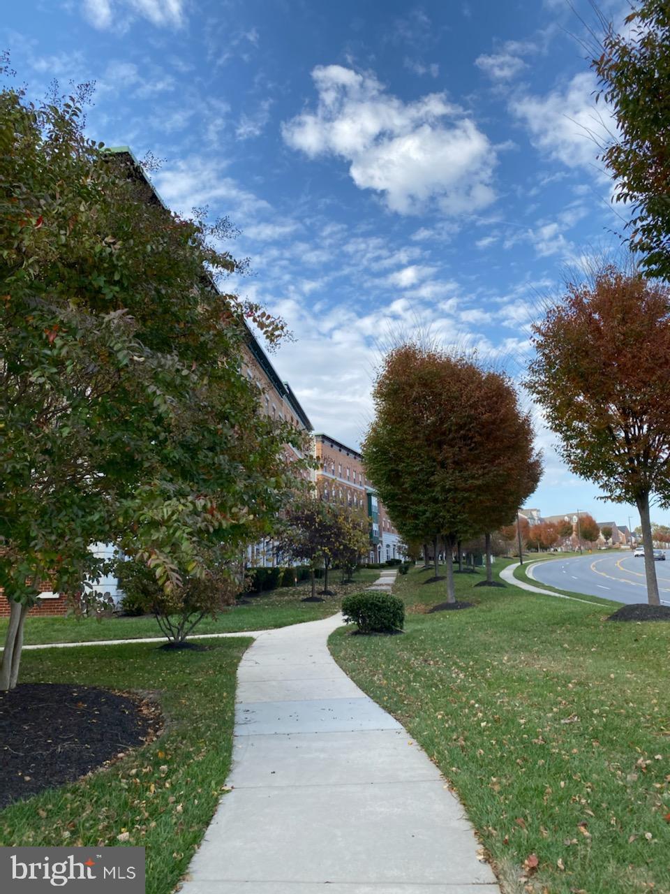 9364 ESPLANADE COURT 9364B