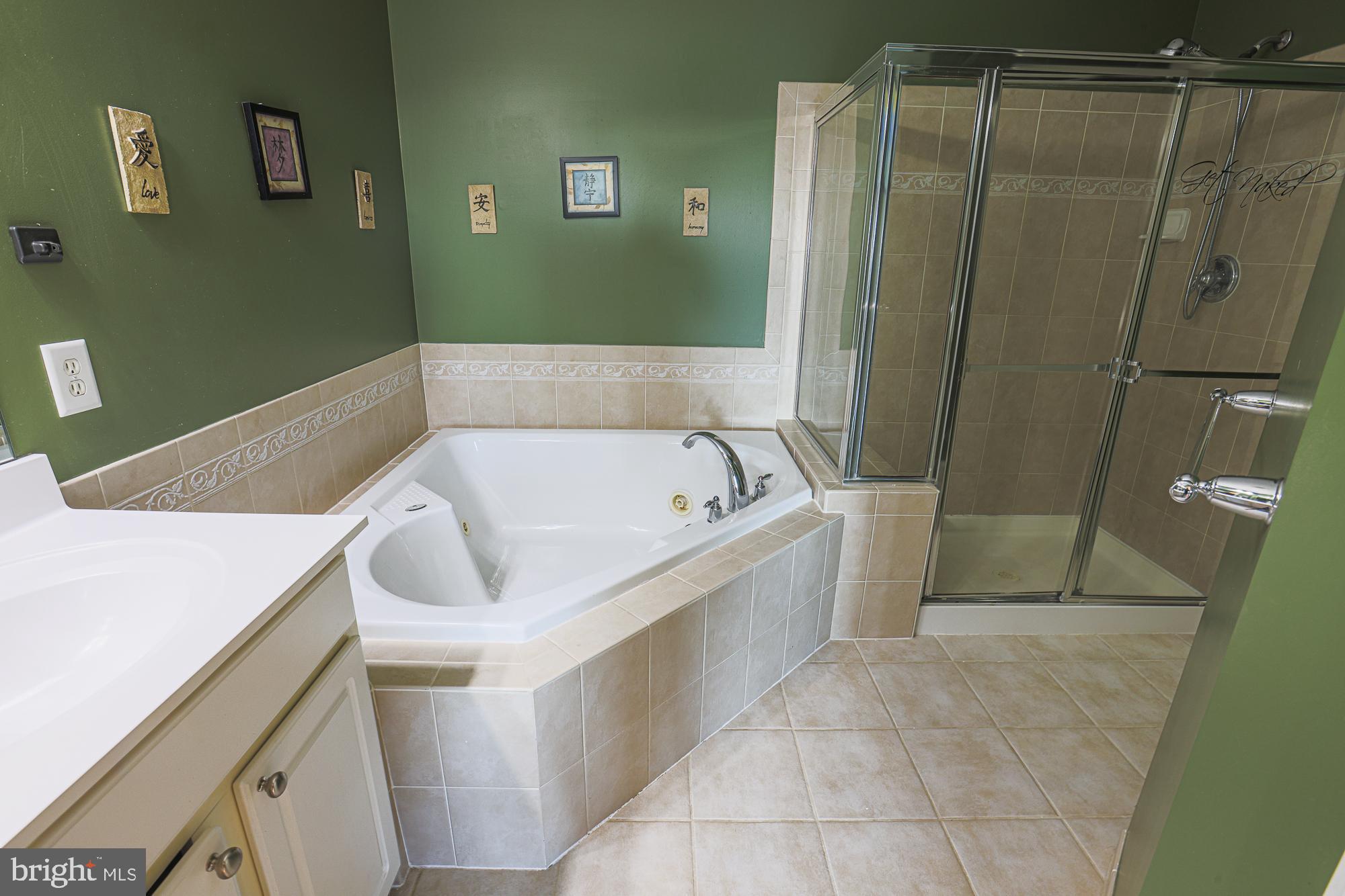 RED RUN VILLA - Residential