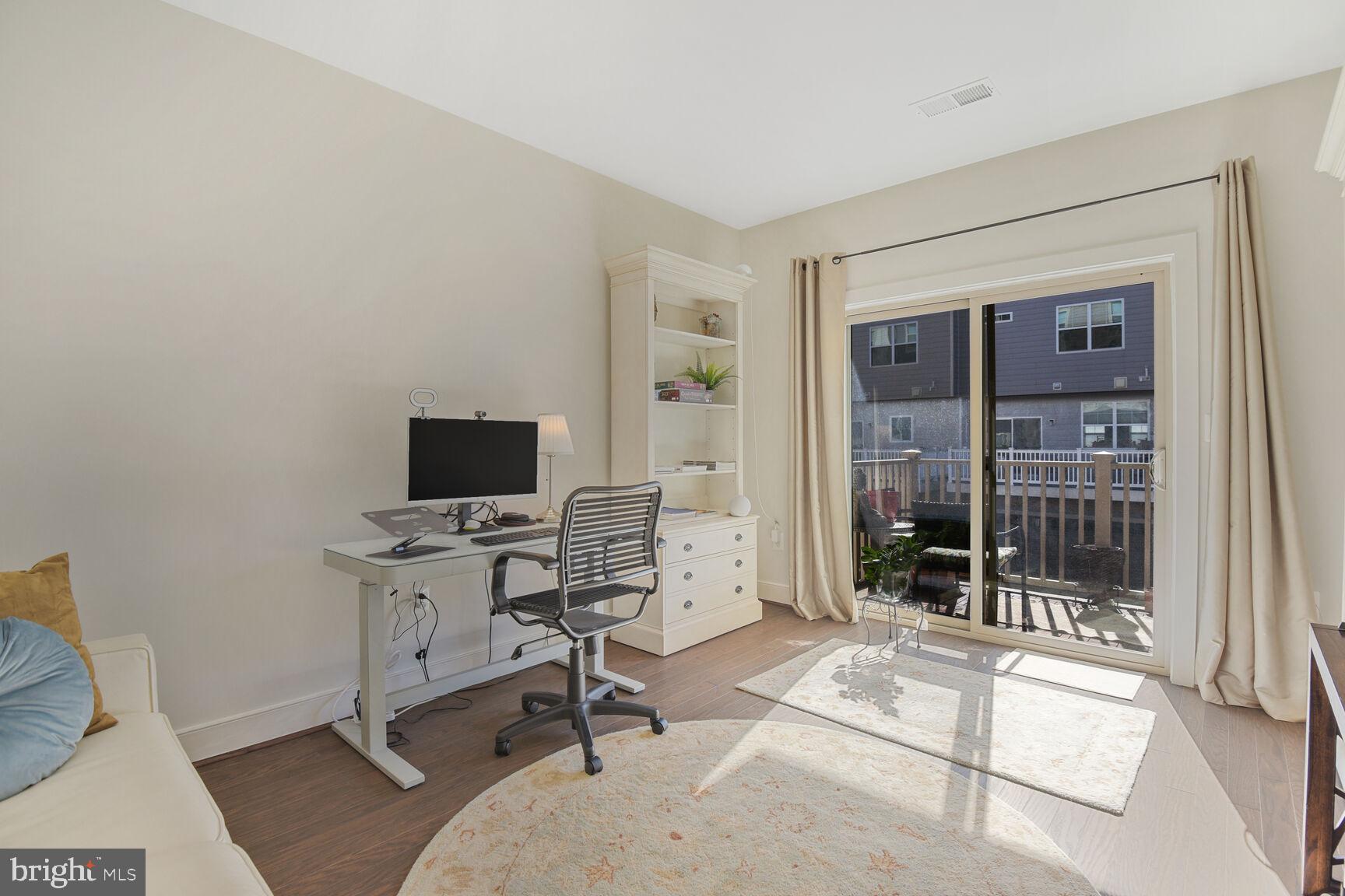 CROWN - Residential Lease