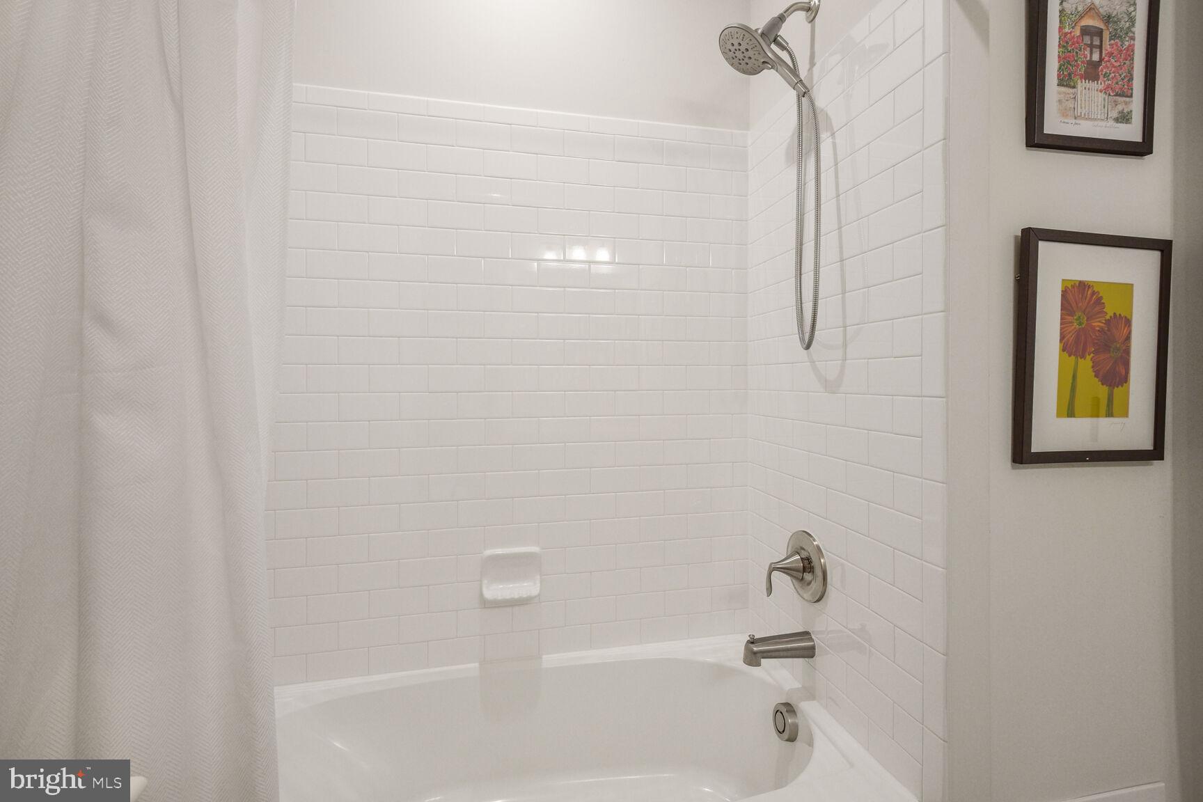 CROWN - Residential Lease