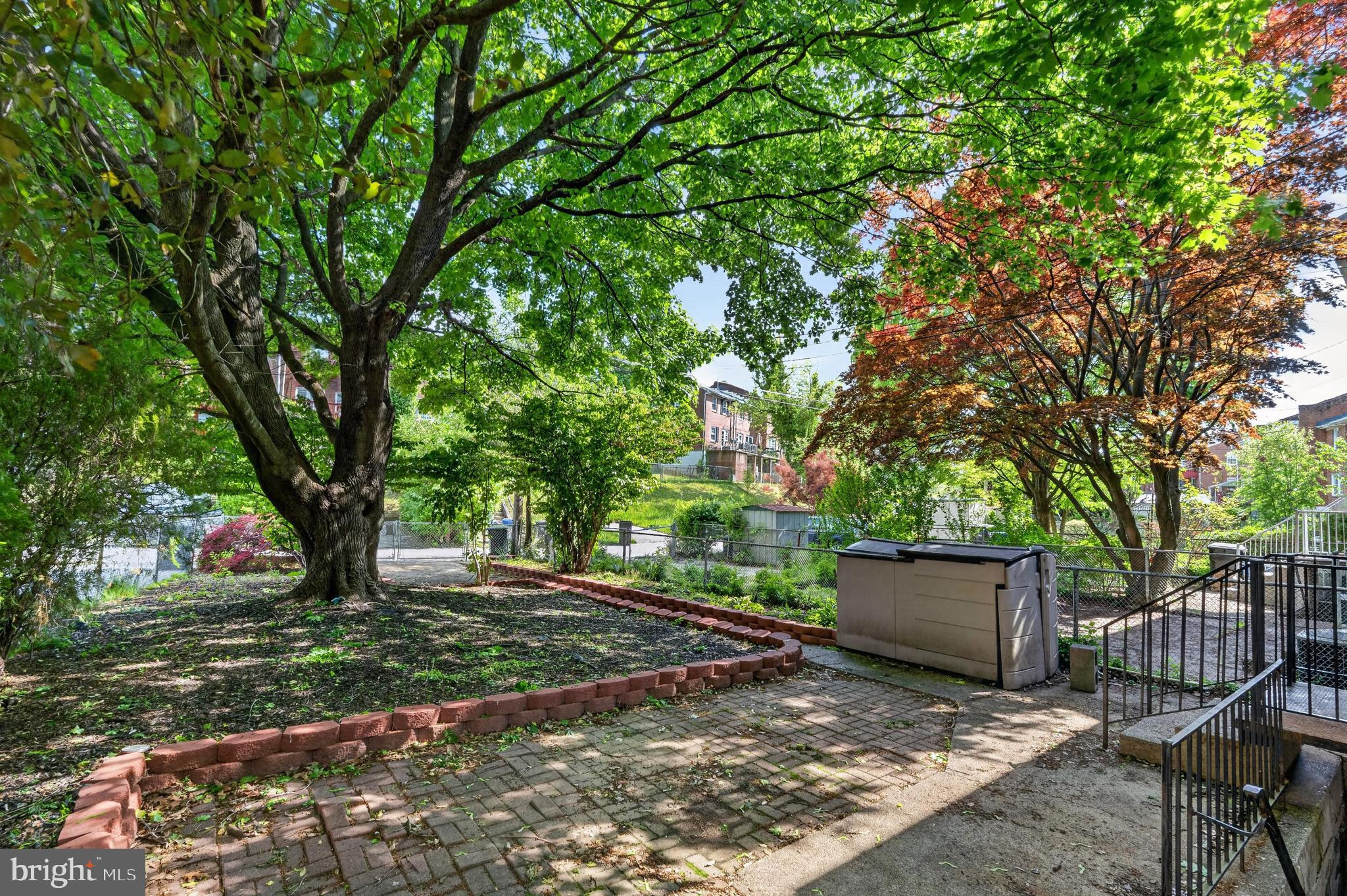 PELHAM WOOD - Residential