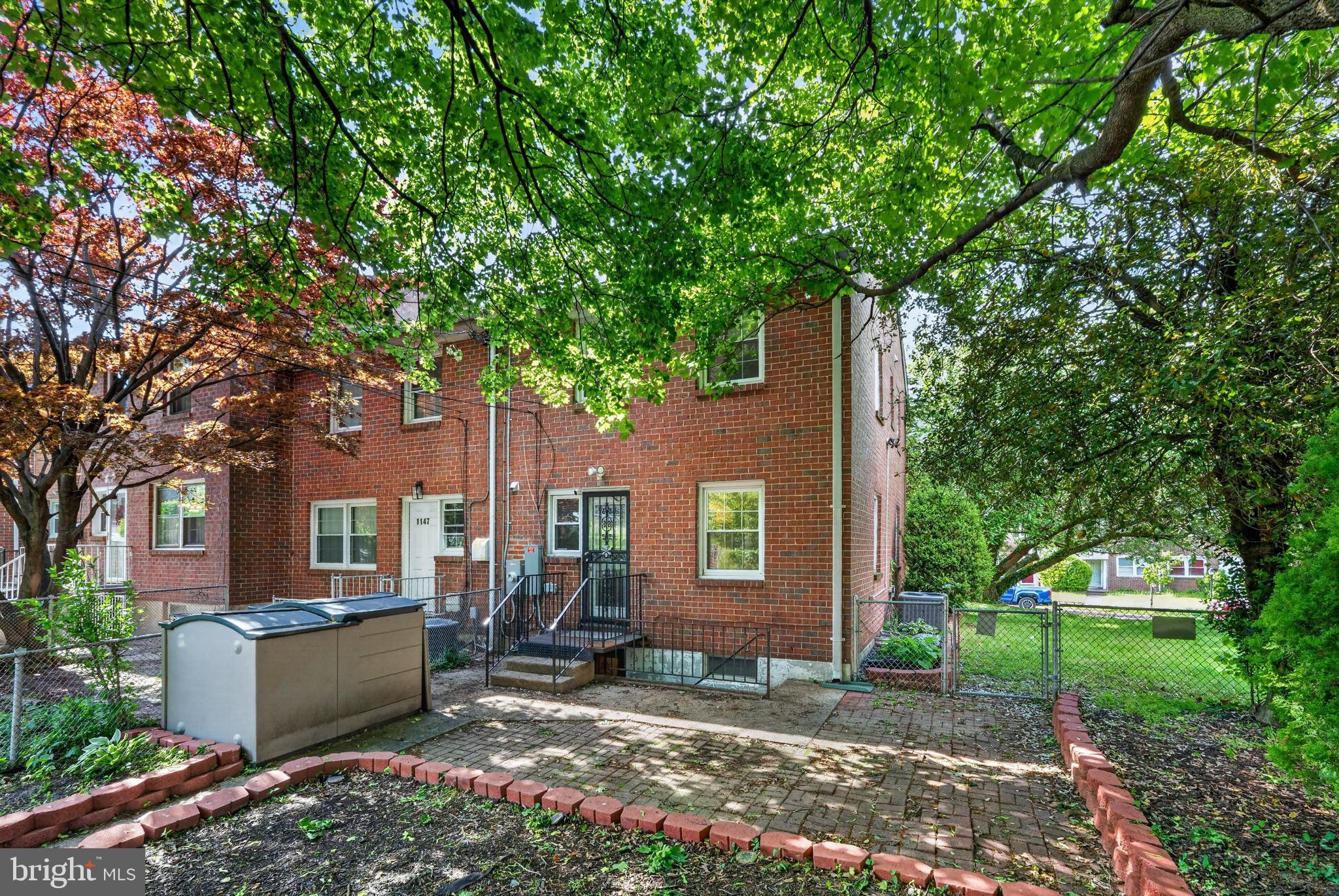 PELHAM WOOD - Residential