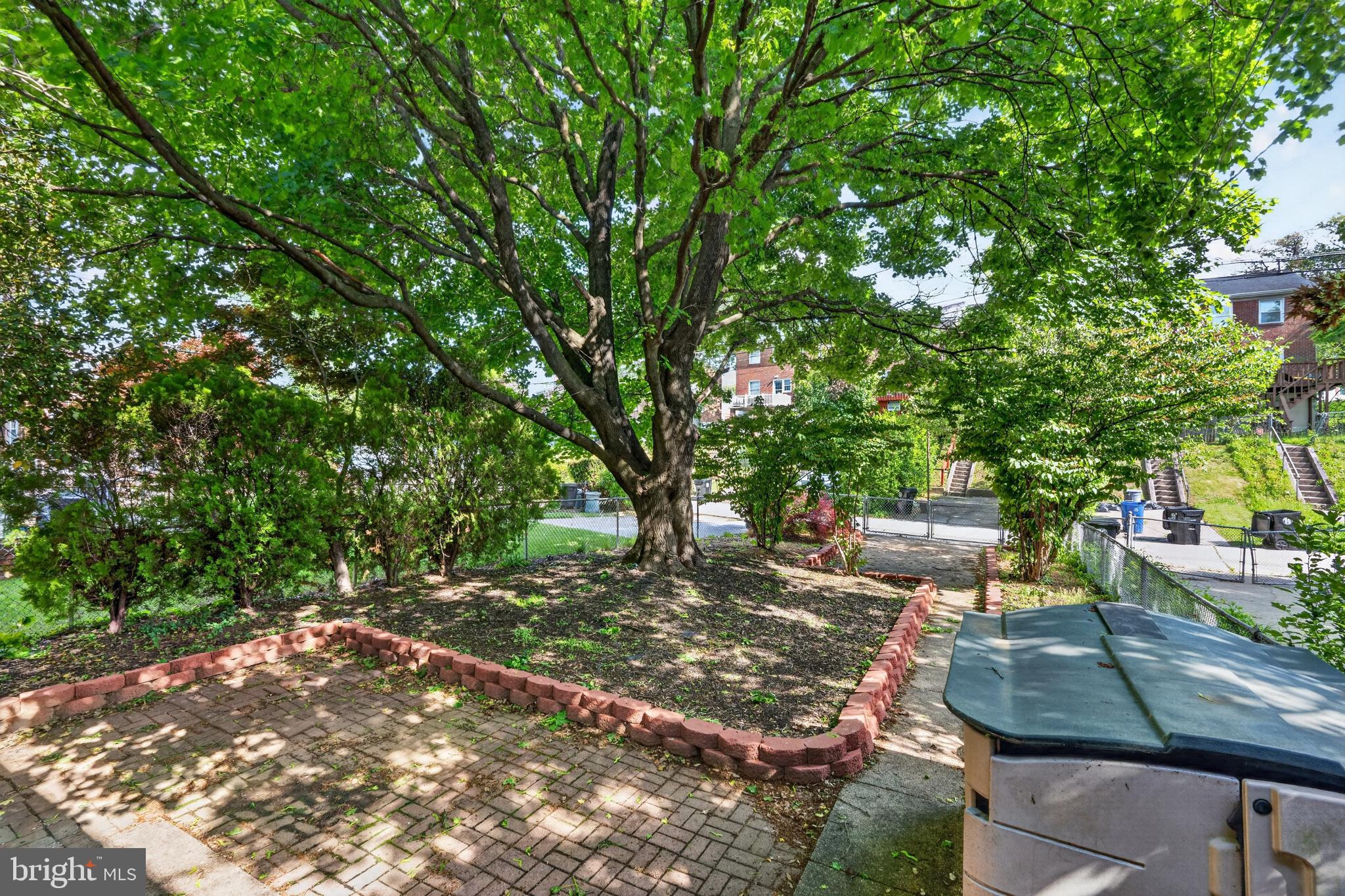 PELHAM WOOD - Residential