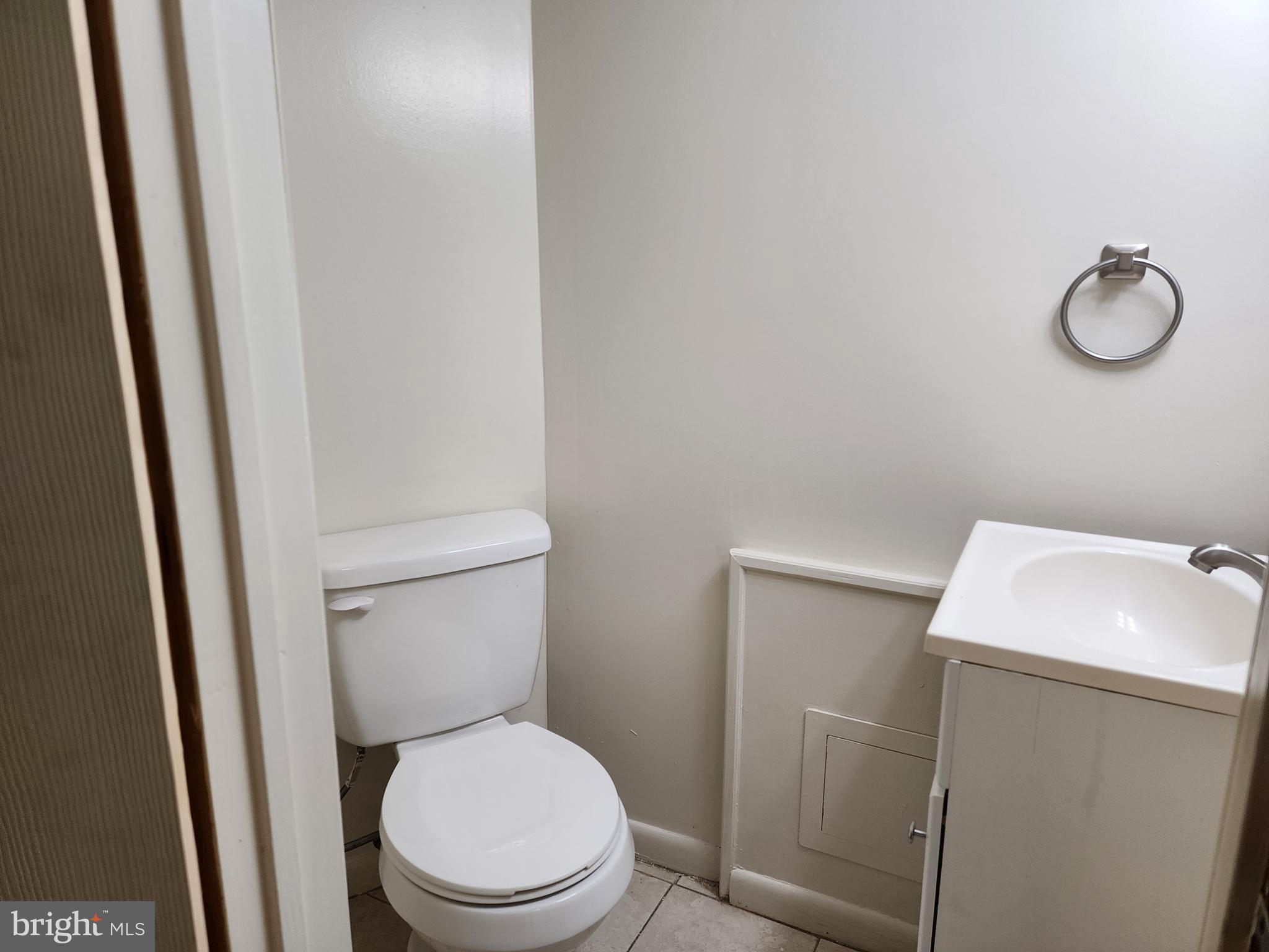 GUILFORD SQUARE - Residential