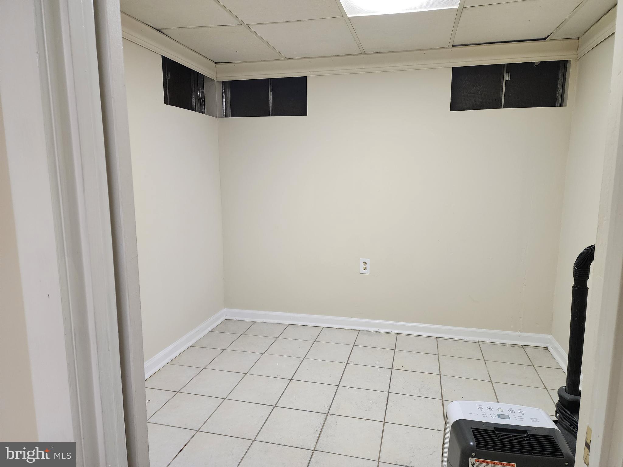 GUILFORD SQUARE - Residential