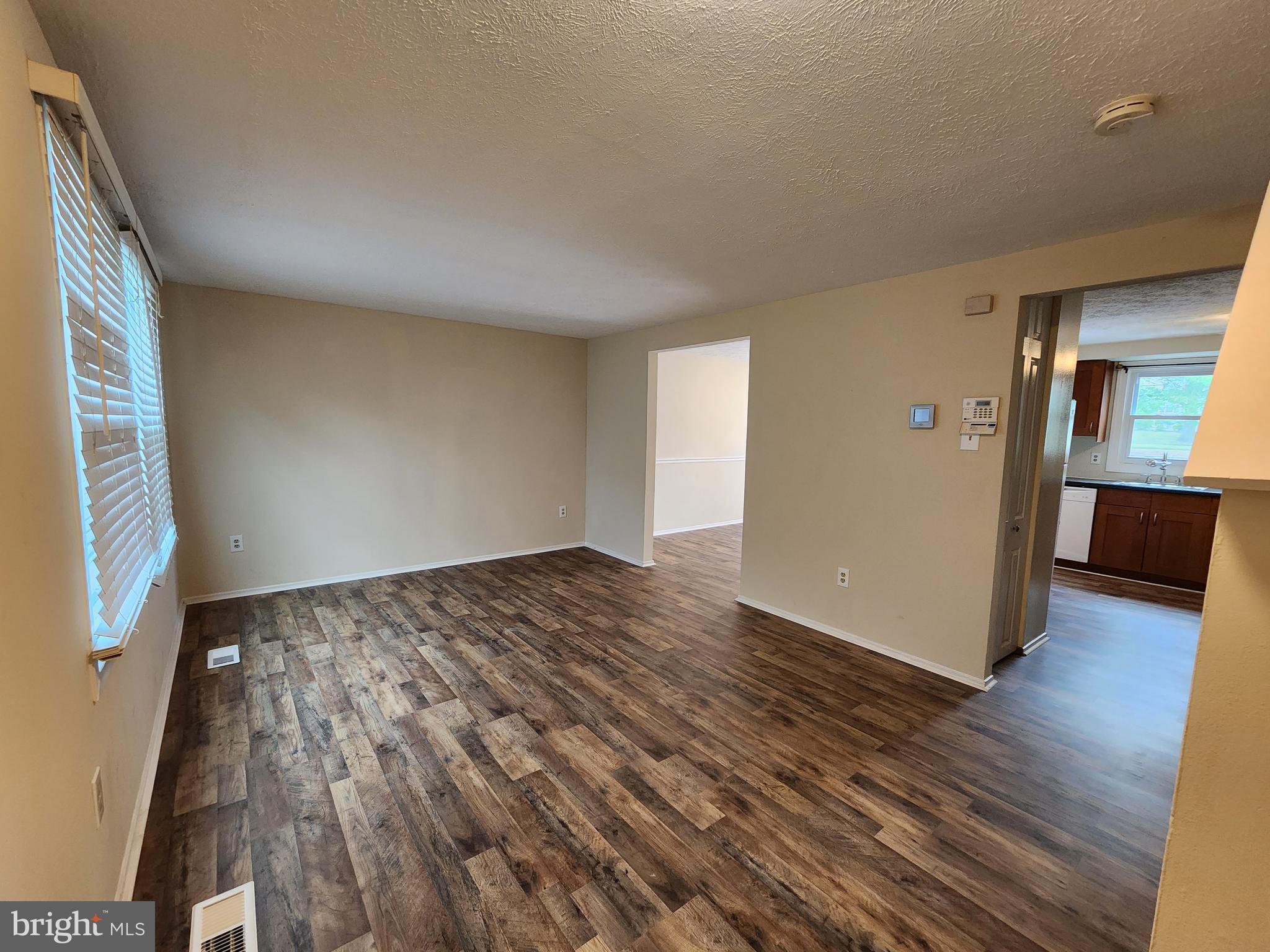 GUILFORD SQUARE - Residential