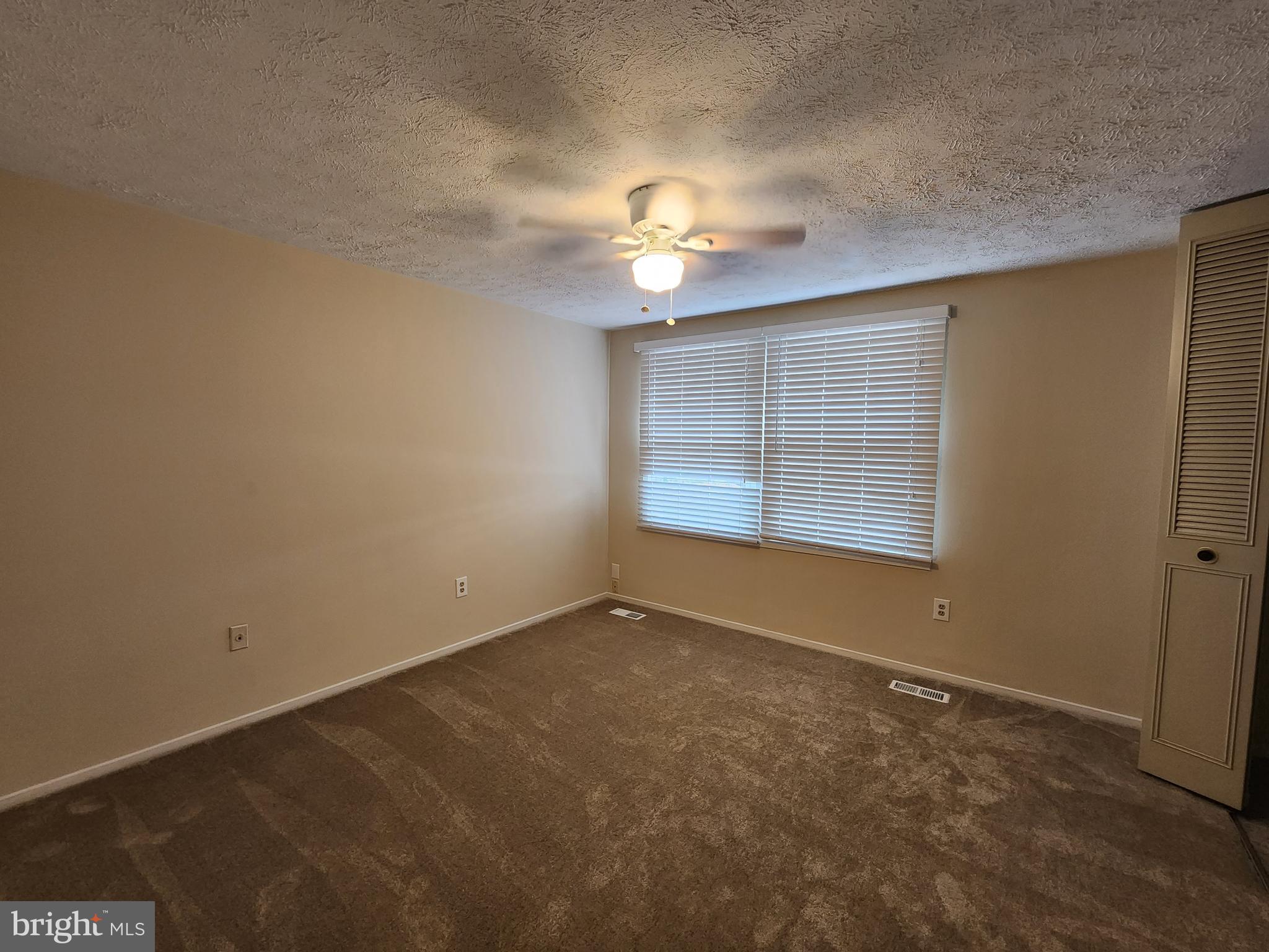 GUILFORD SQUARE - Residential