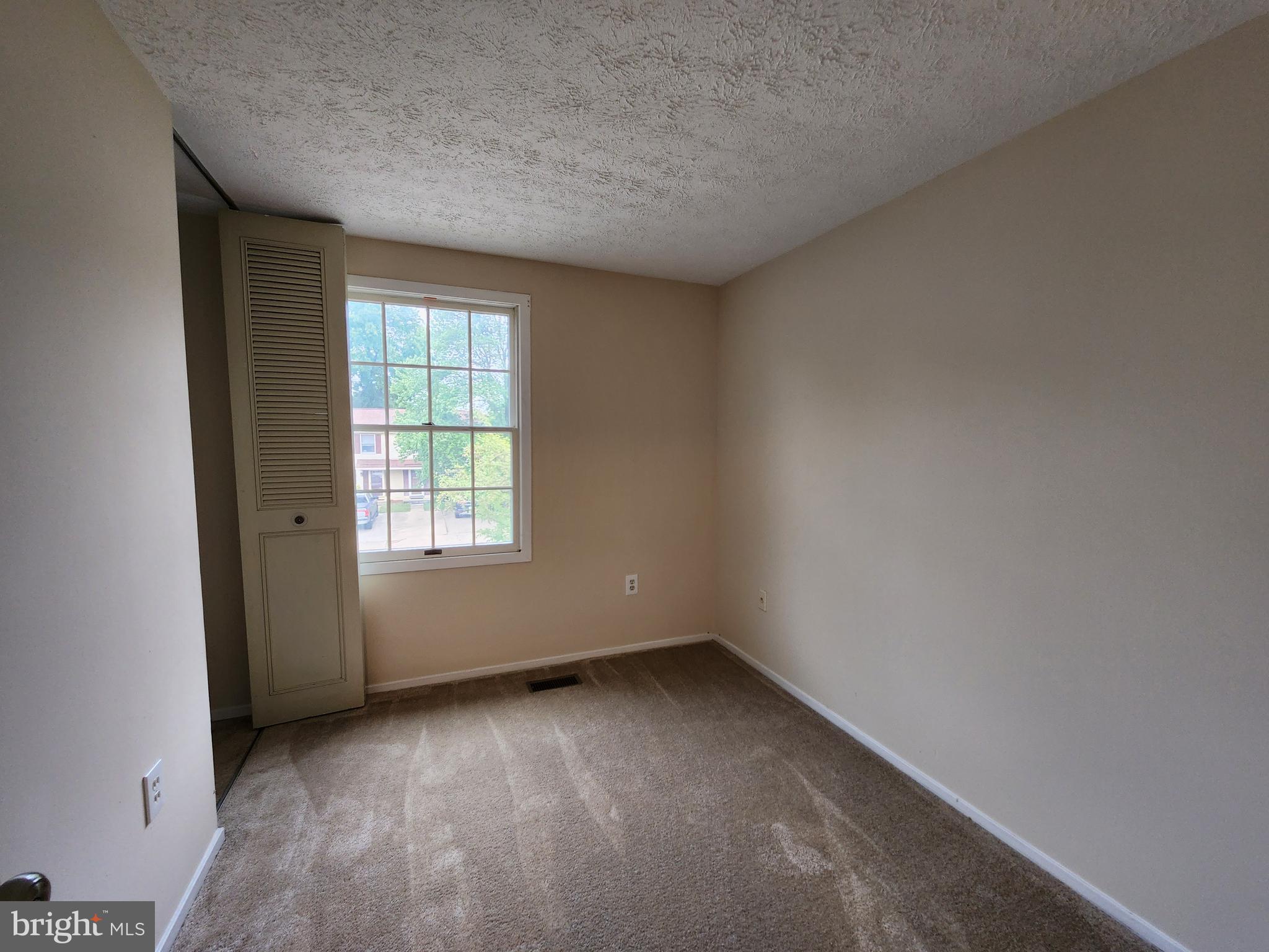 GUILFORD SQUARE - Residential