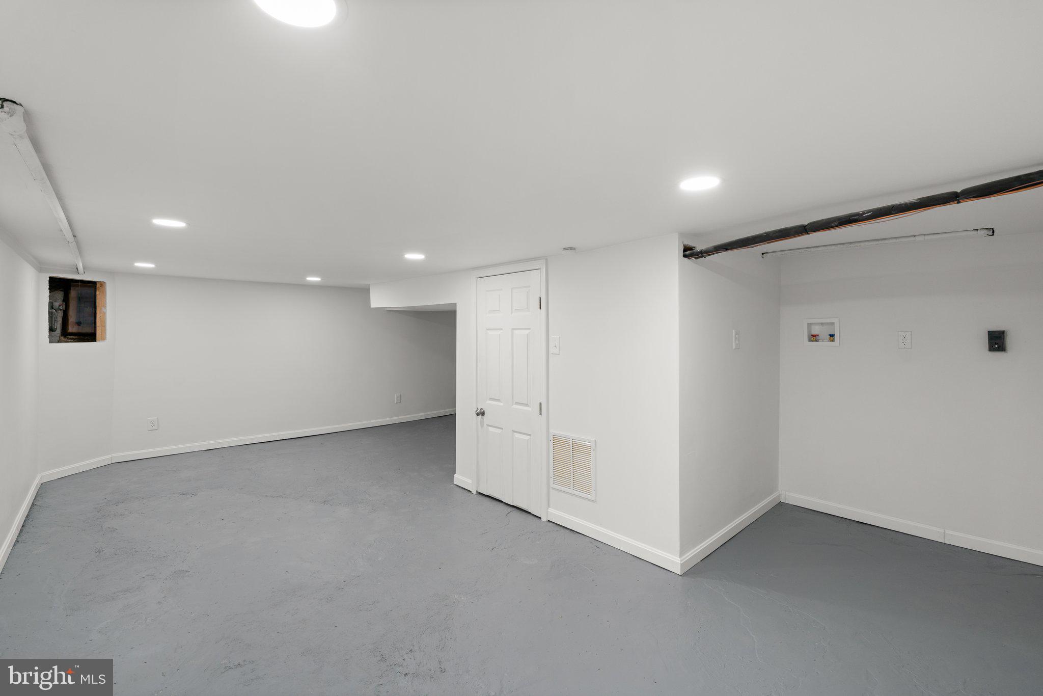 MILL HILL - Residential