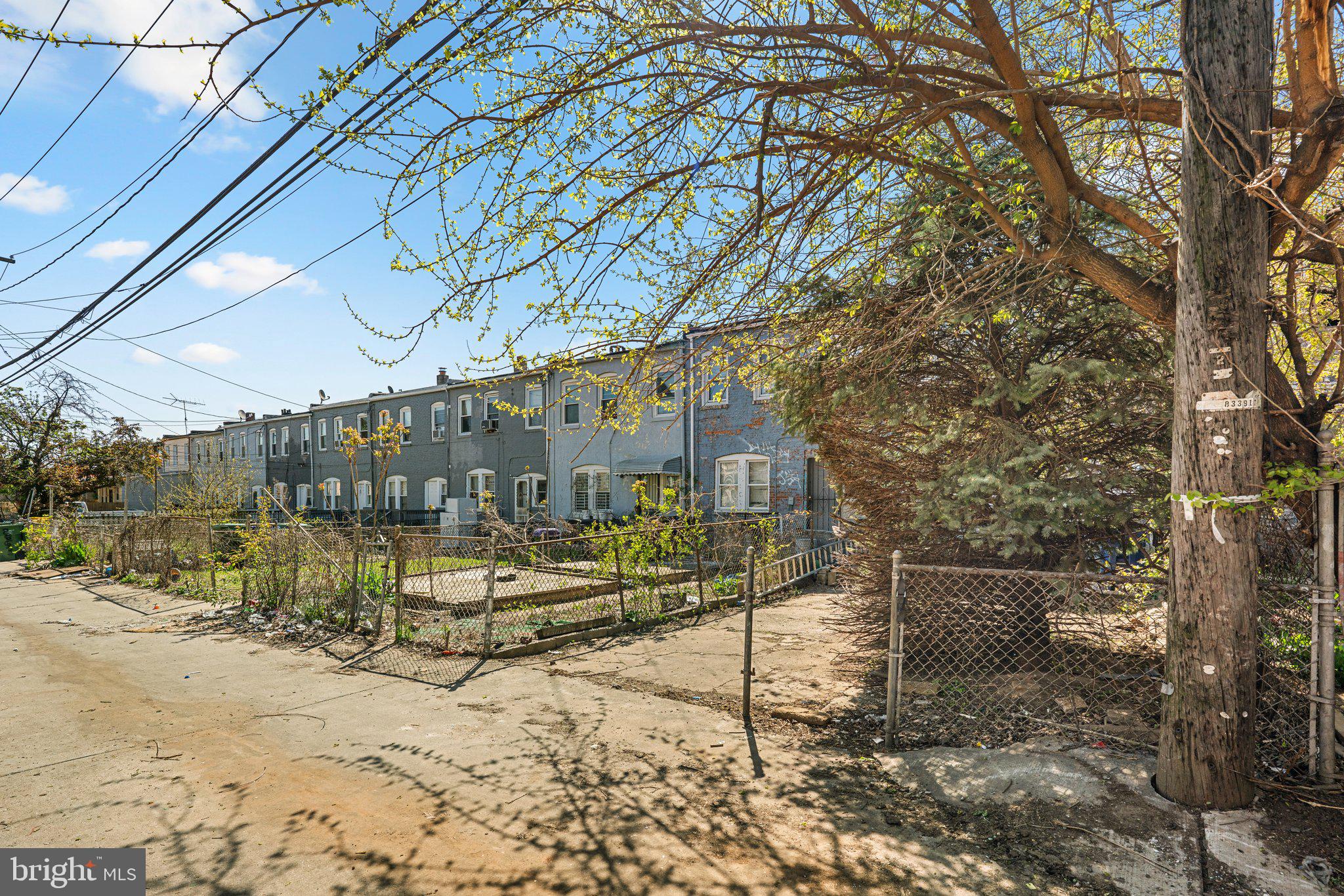 MILL HILL - Residential