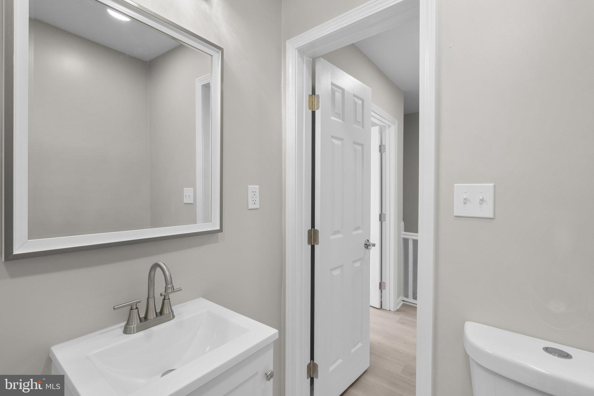 MILL HILL - Residential