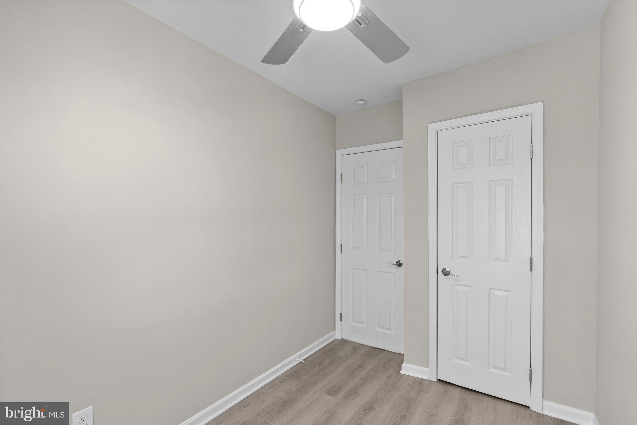 MILL HILL - Residential