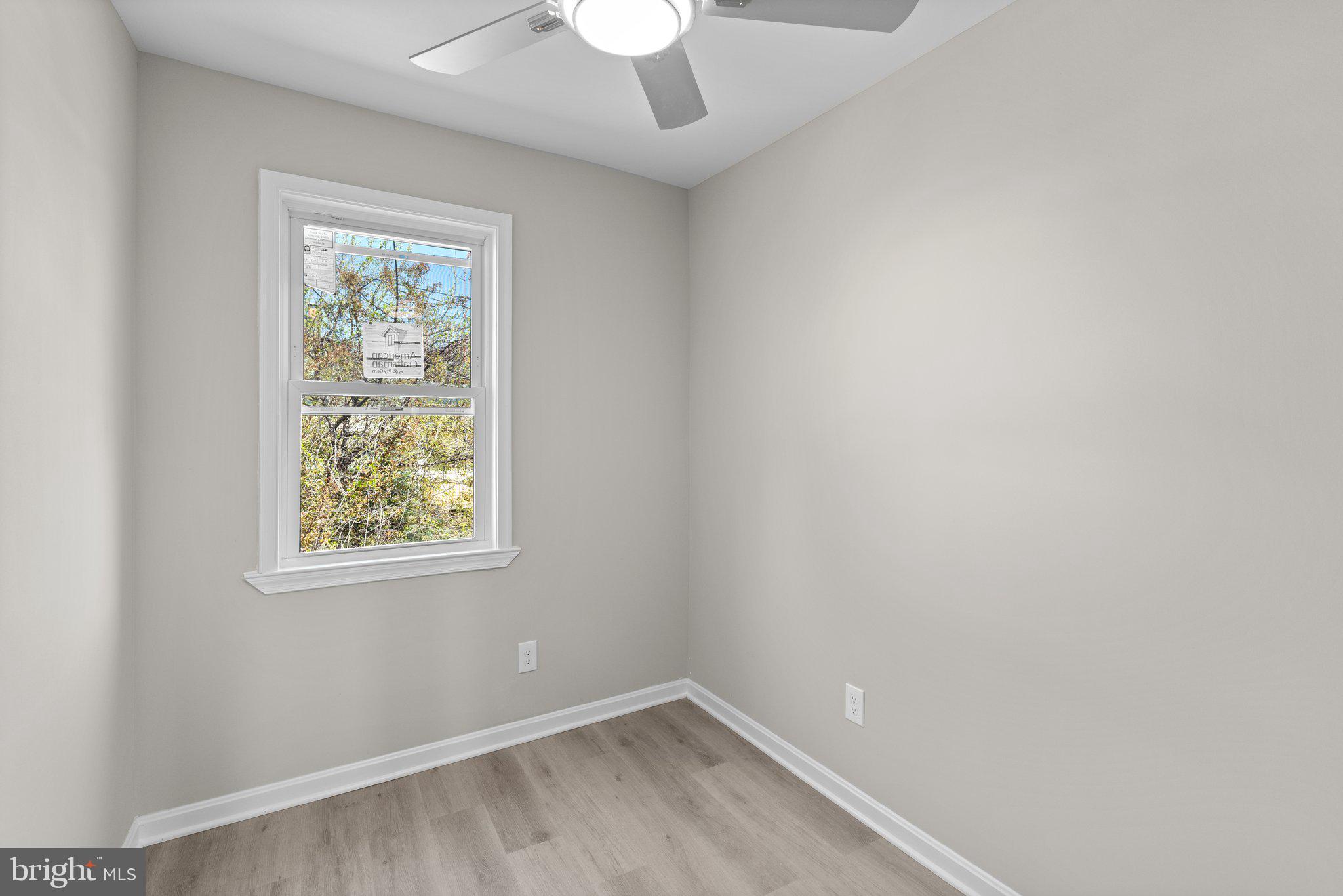 MILL HILL - Residential