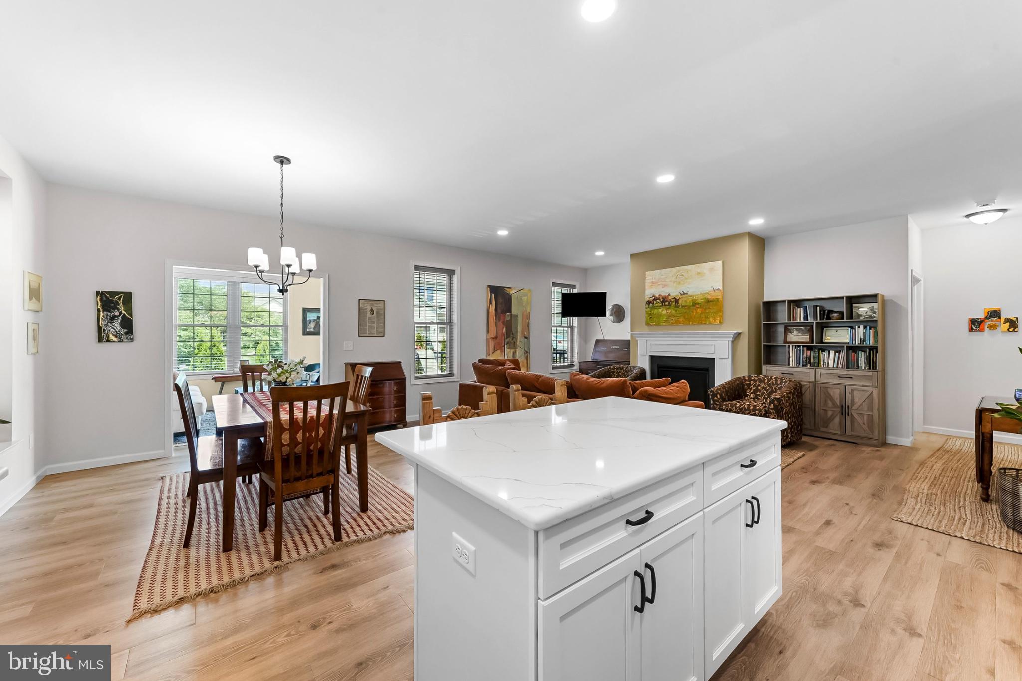 614 GREENBRIAR PATH