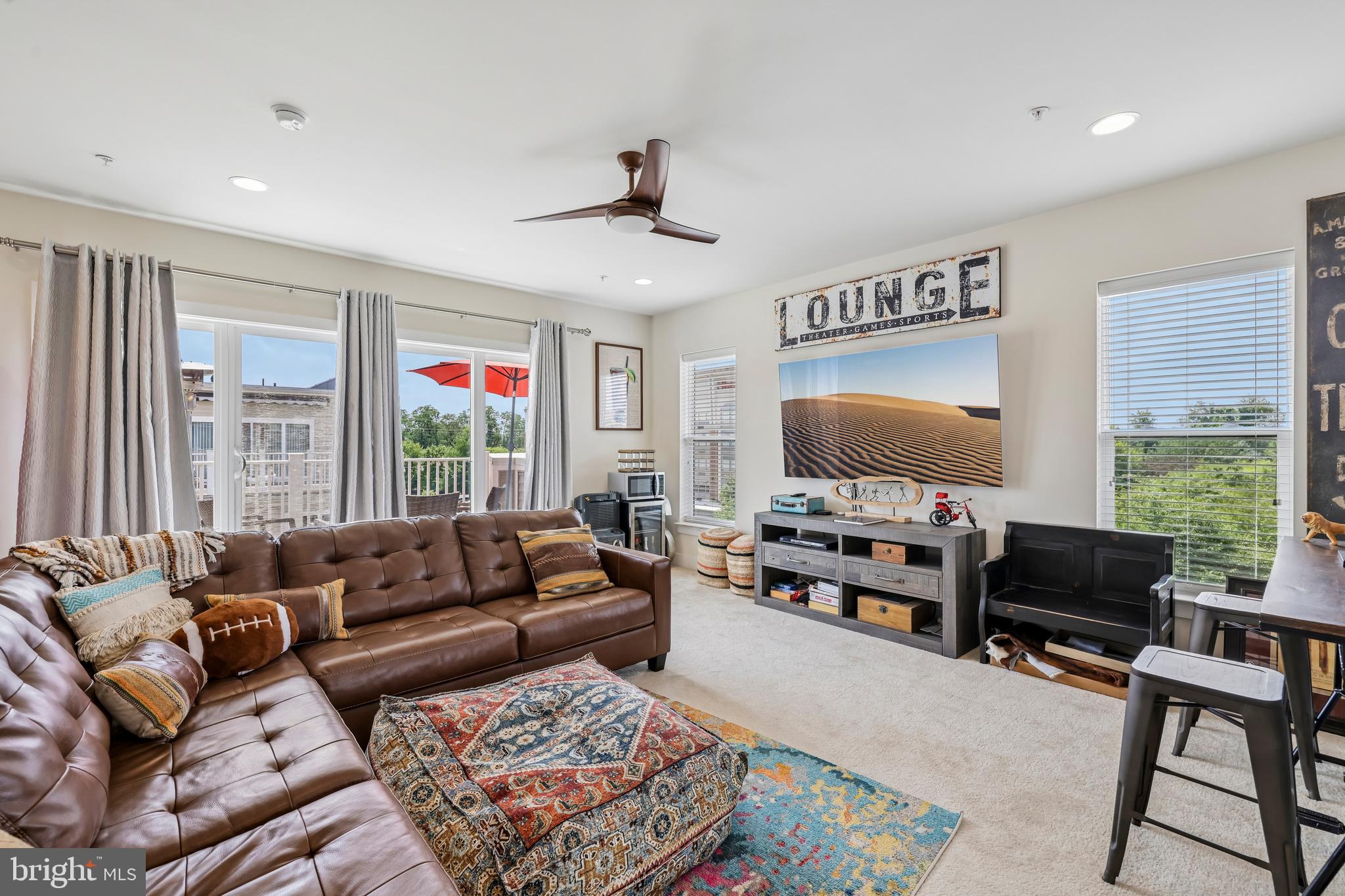 918 KING FARM BOULEVARD