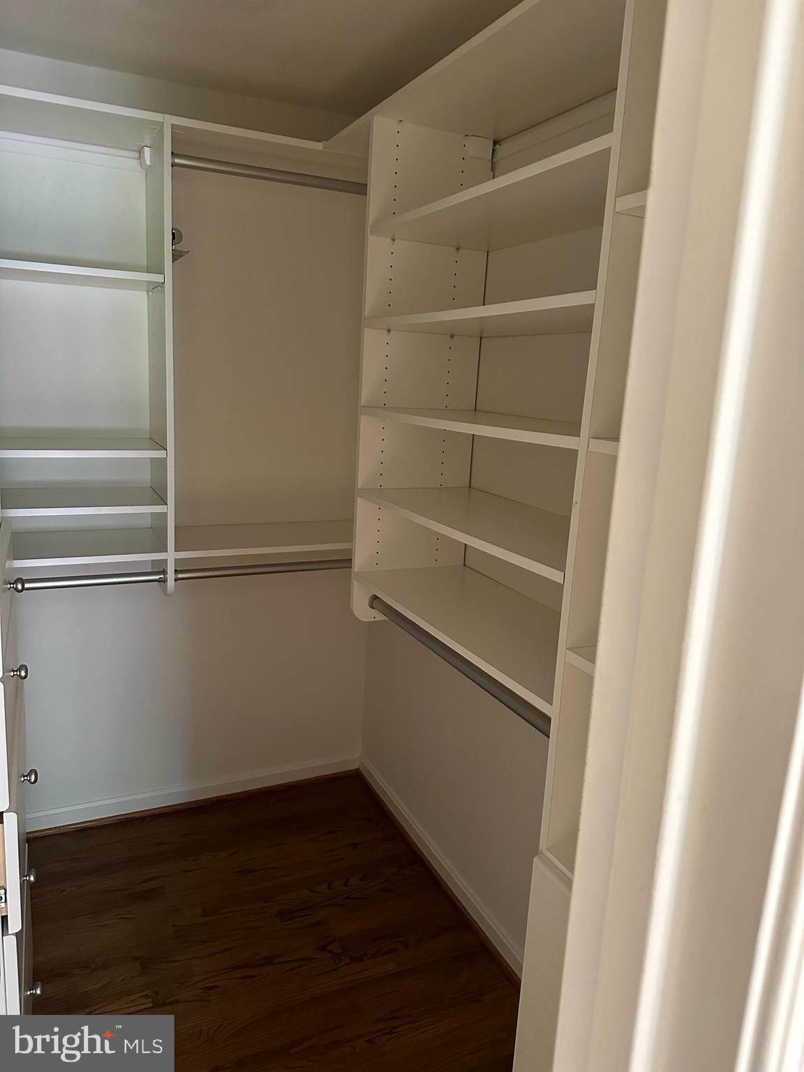 THE MEADOWS OF GREEN SPRING - Residential Lease