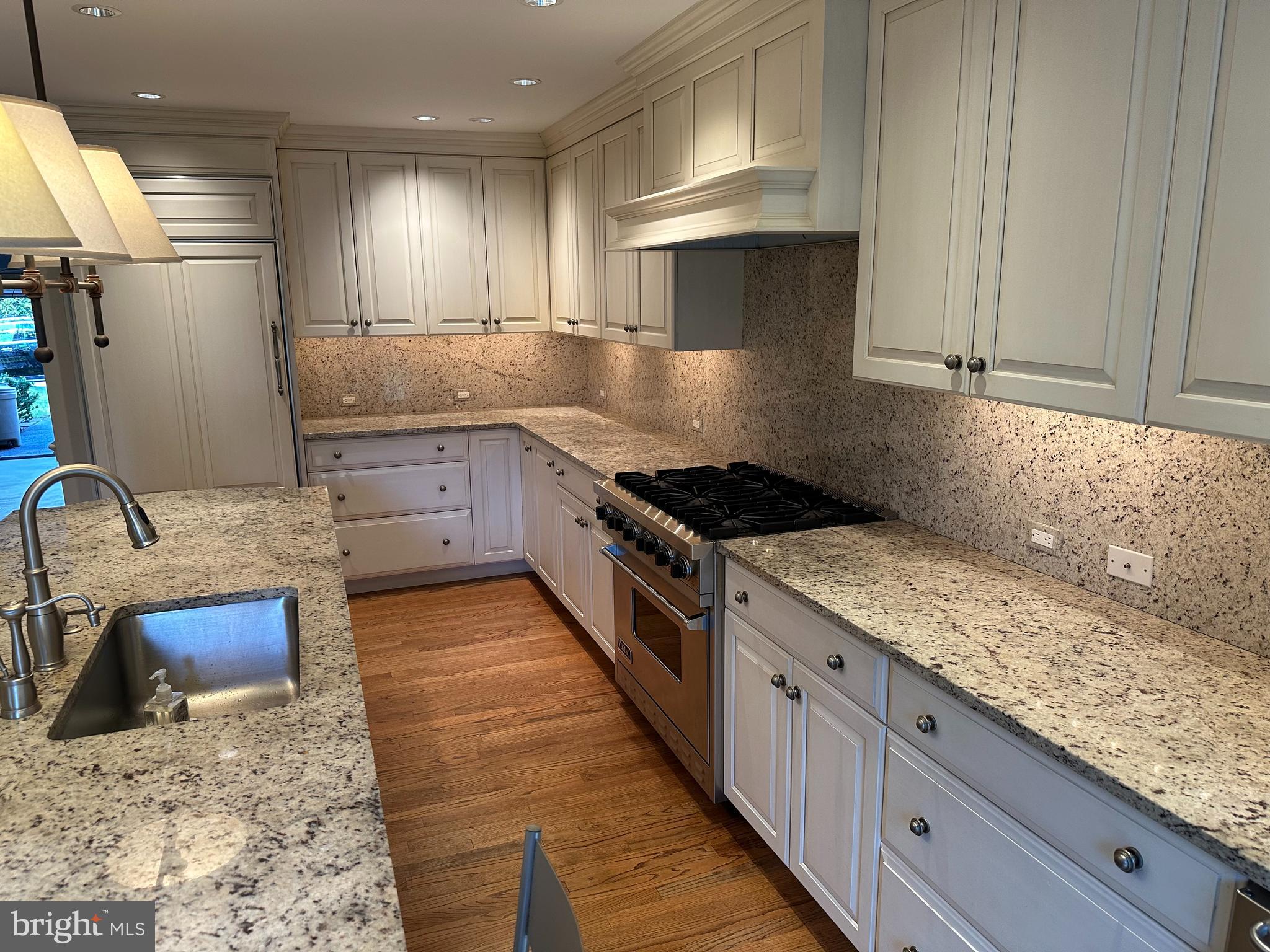 THE MEADOWS OF GREEN SPRING - Residential Lease